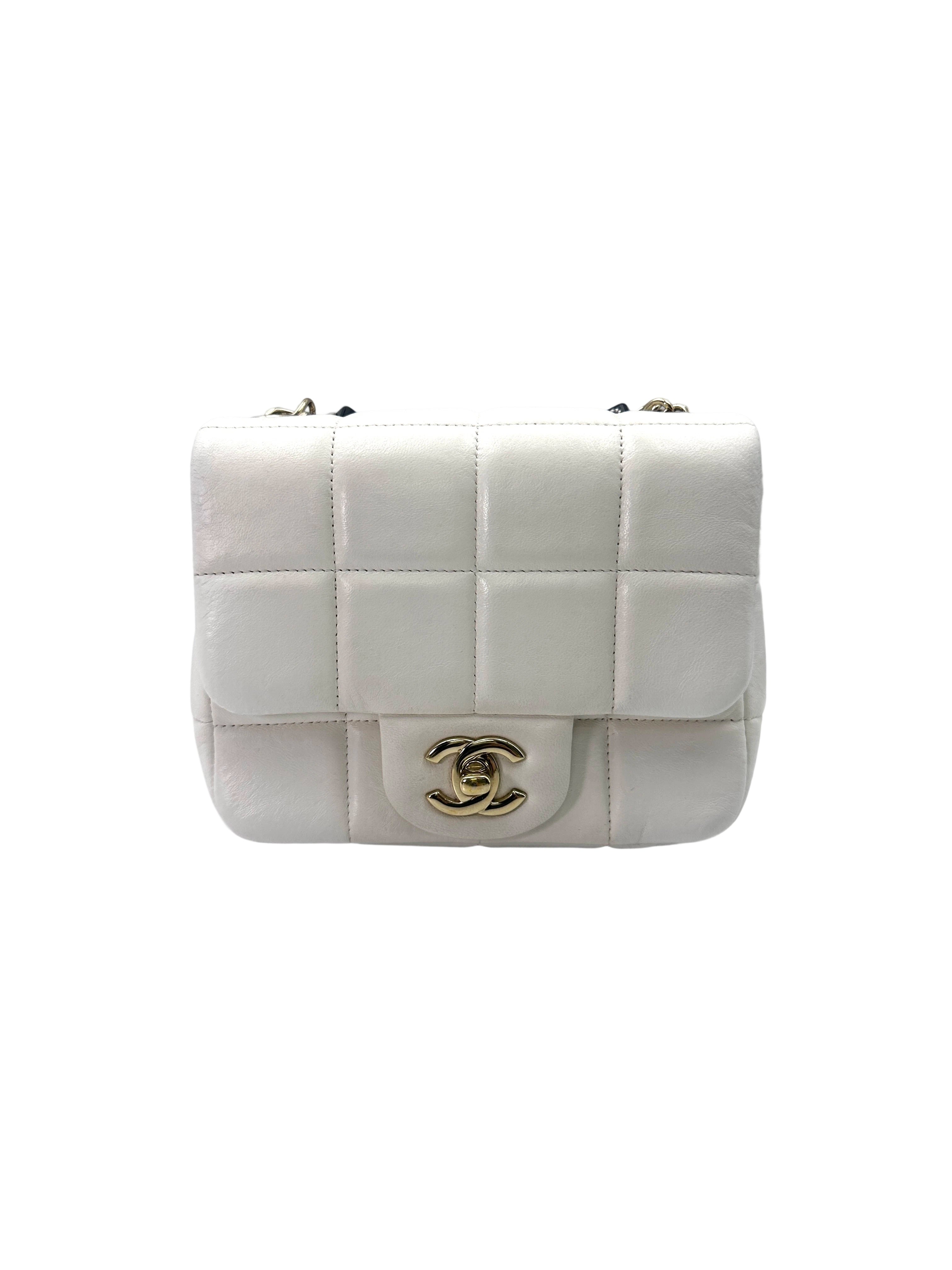 Chanel White Quilted Leather Flap Bag With Gold Hardware(AE***4E) CC1734