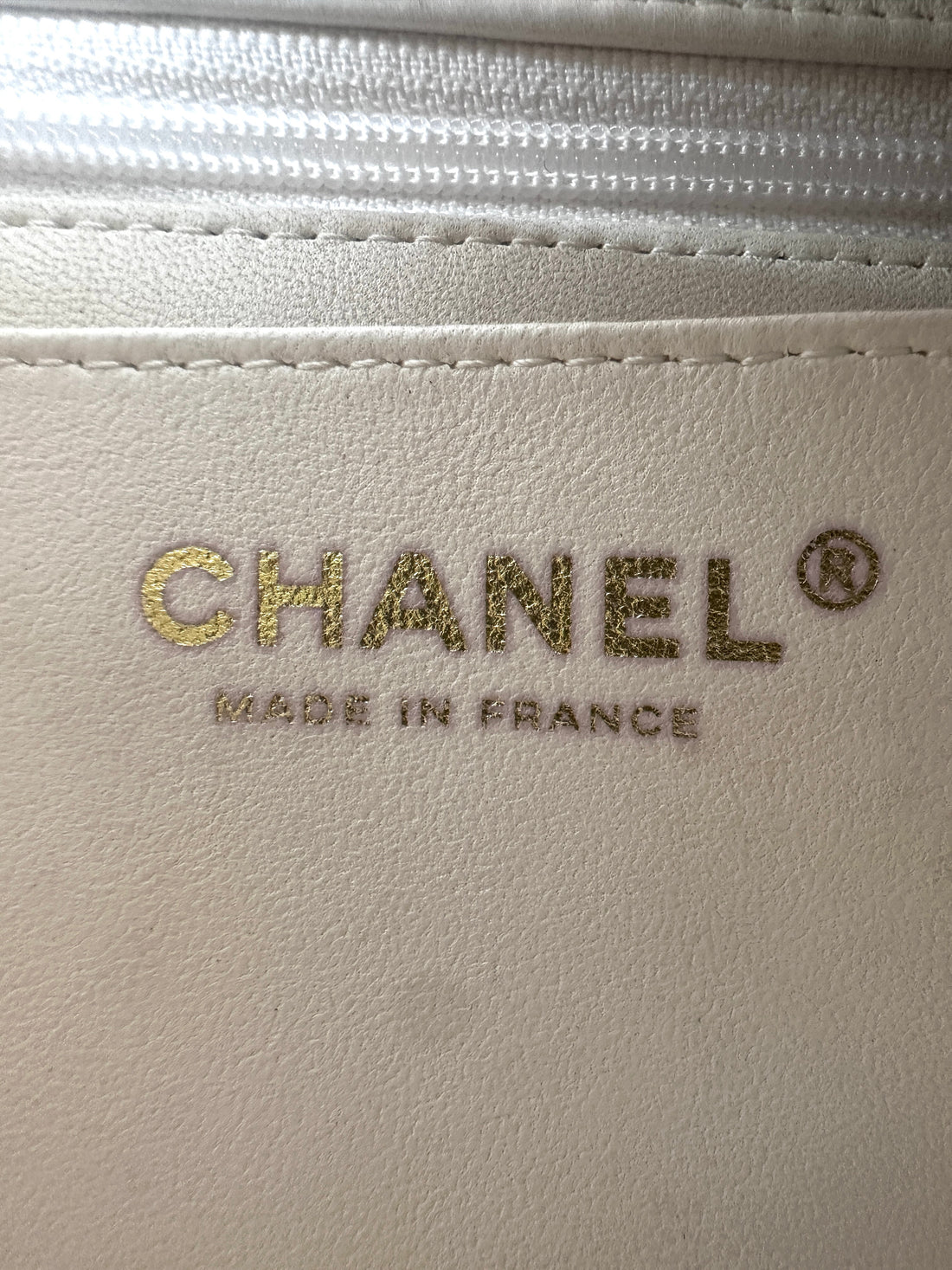 Chanel White Quilted Leather Flap Bag With Gold Hardware(AE***4E) CC1734