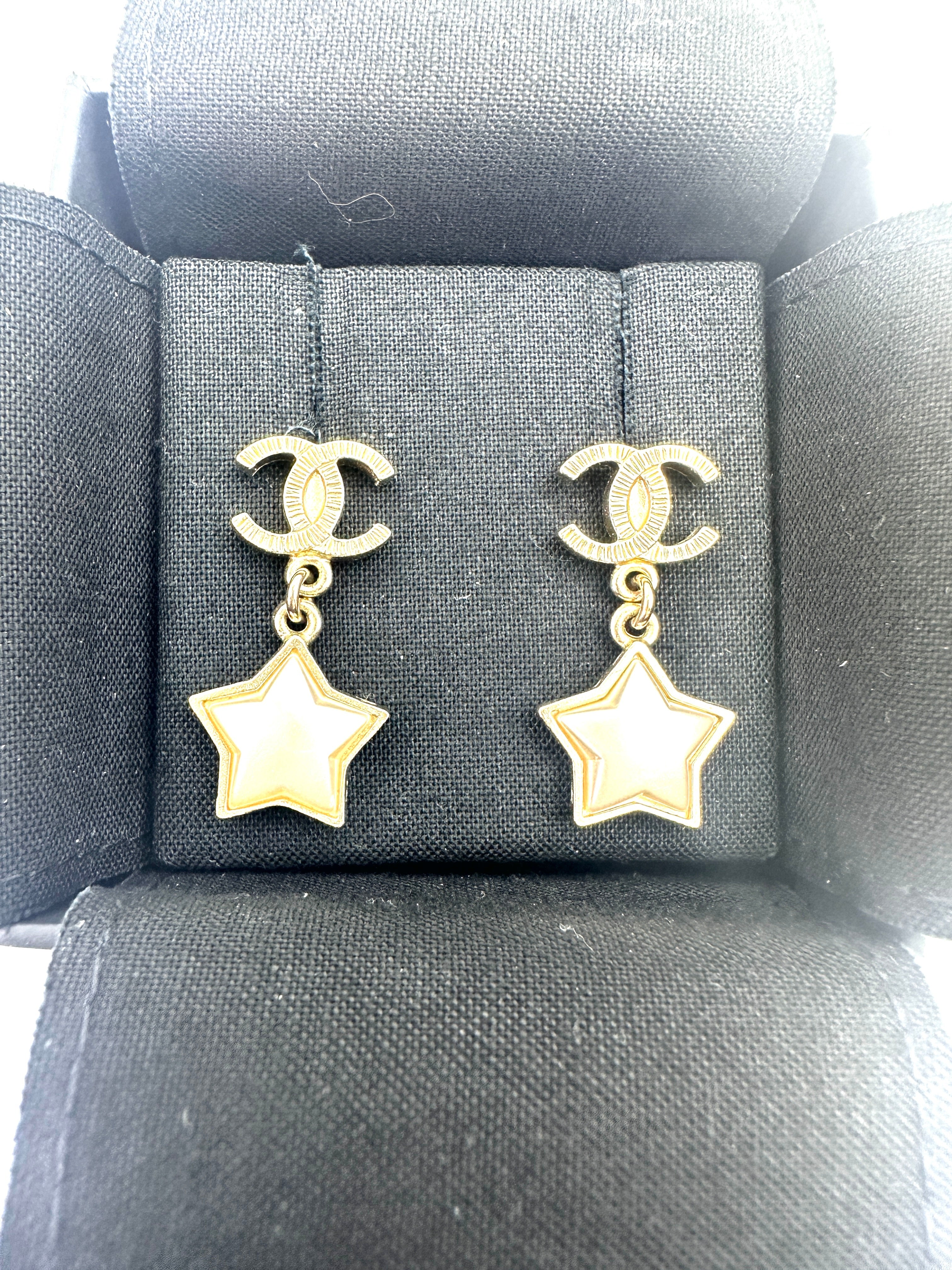 Chanel CC Logo Star Drop Earrings CC1733