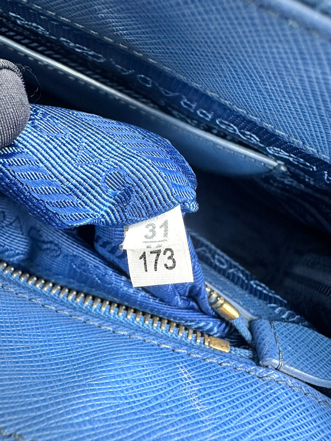 Prada Galleria Blue Saffiano Leather Medium Size Handle Bag PR255
