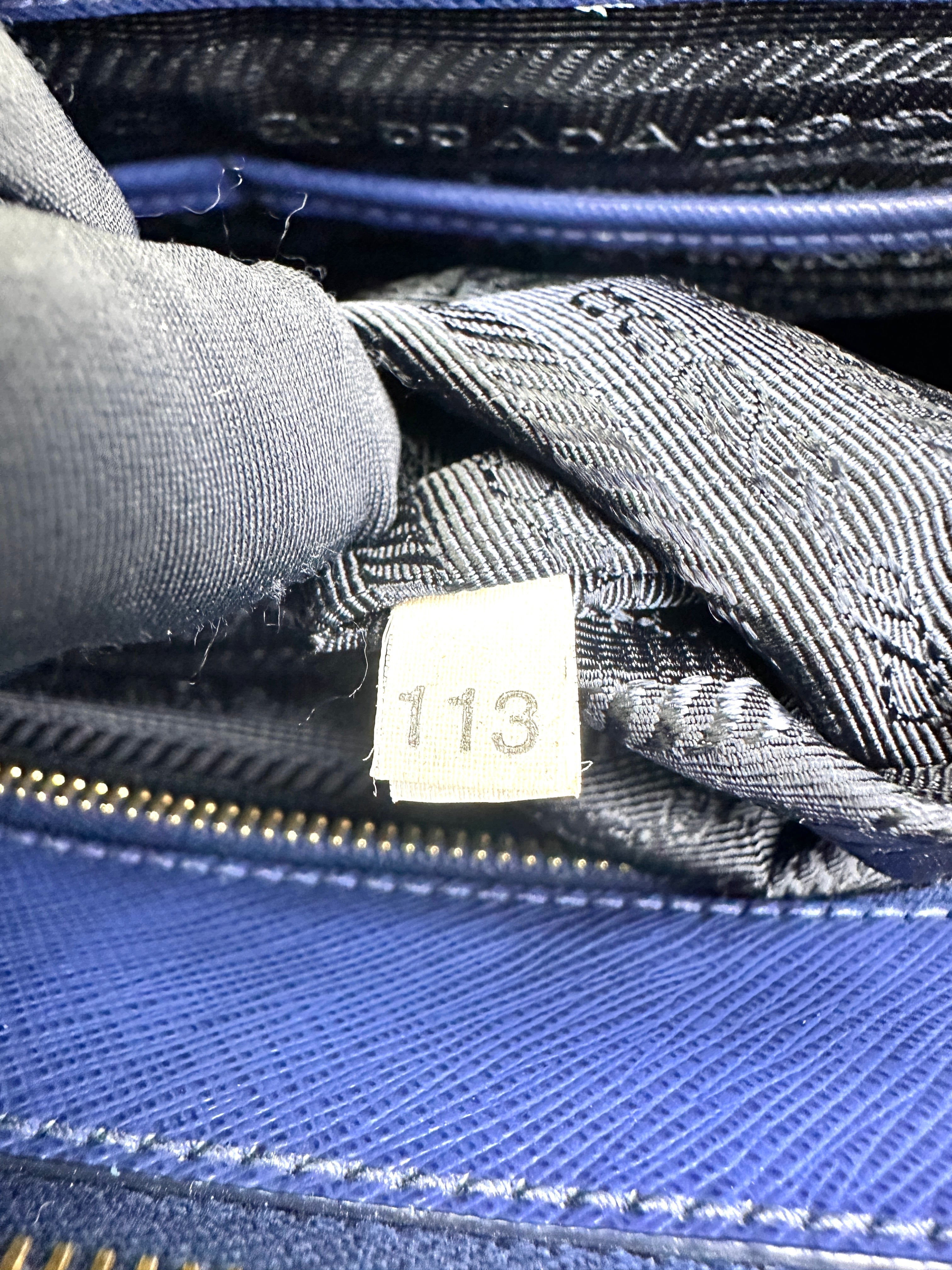 Prada Galleria Navy Saffiano Leather Large Size Handle Bag PR256
