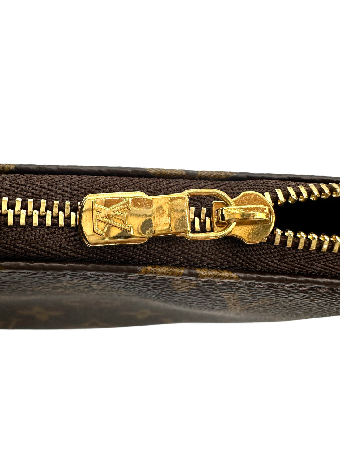 Louis Vuitton Monogram Canvas Pochette Accessoires LV2409