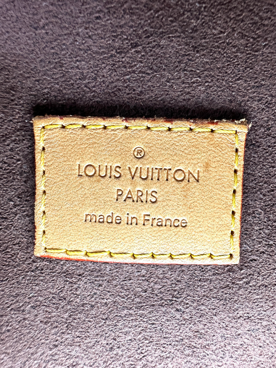 Louis Vuitton Monogram Canvas Pochette Metis LV2415
