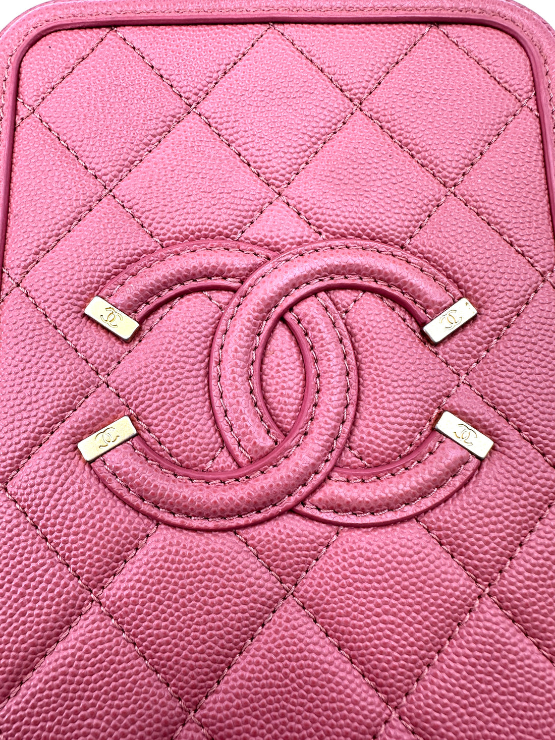 Chanel CC Filigree Pink Quilted Leather Vertical Vanity Case(28***17) CC1743