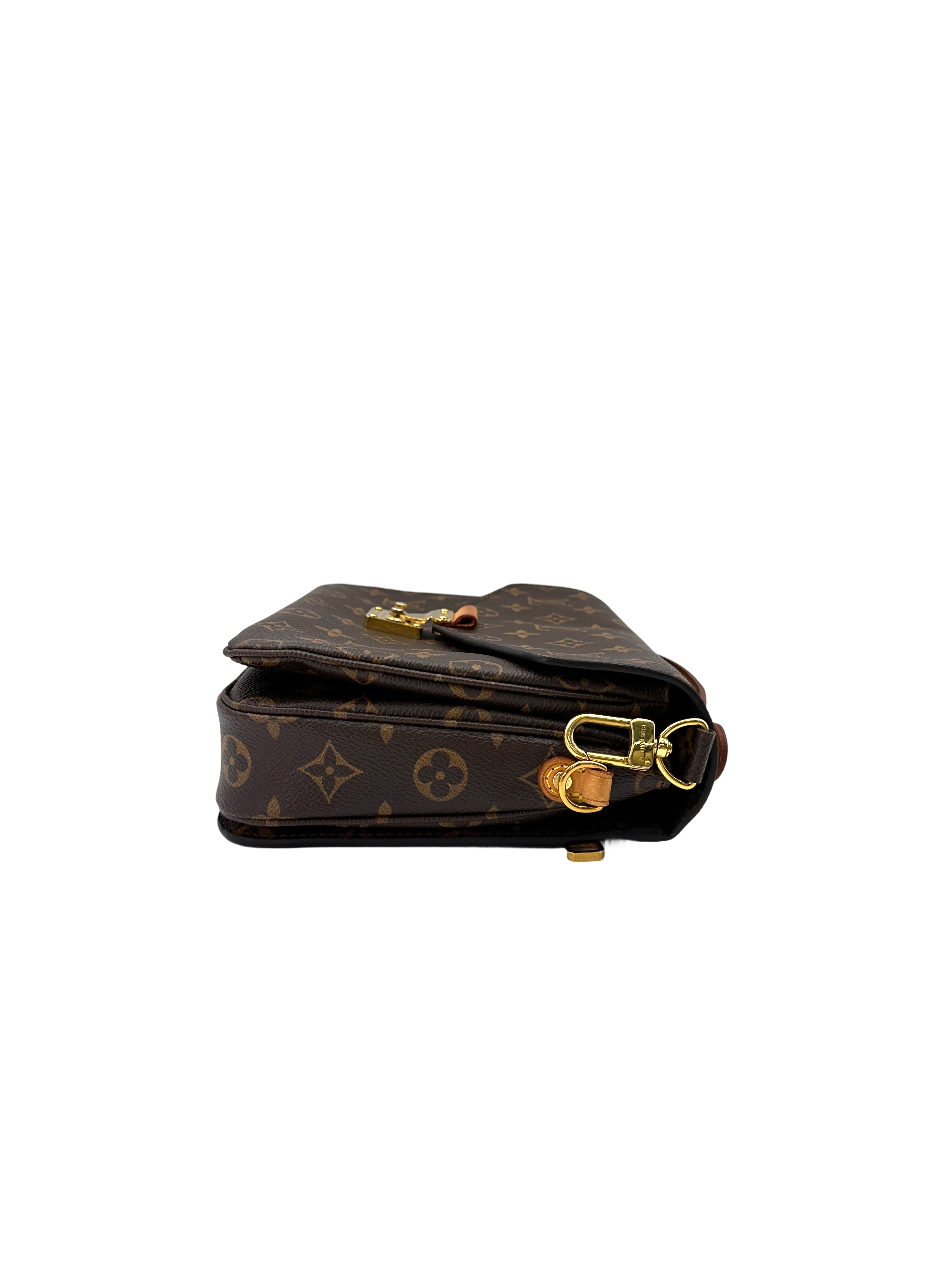 Louis Vuitton Monogram Canvas Pochette Metis LV2416