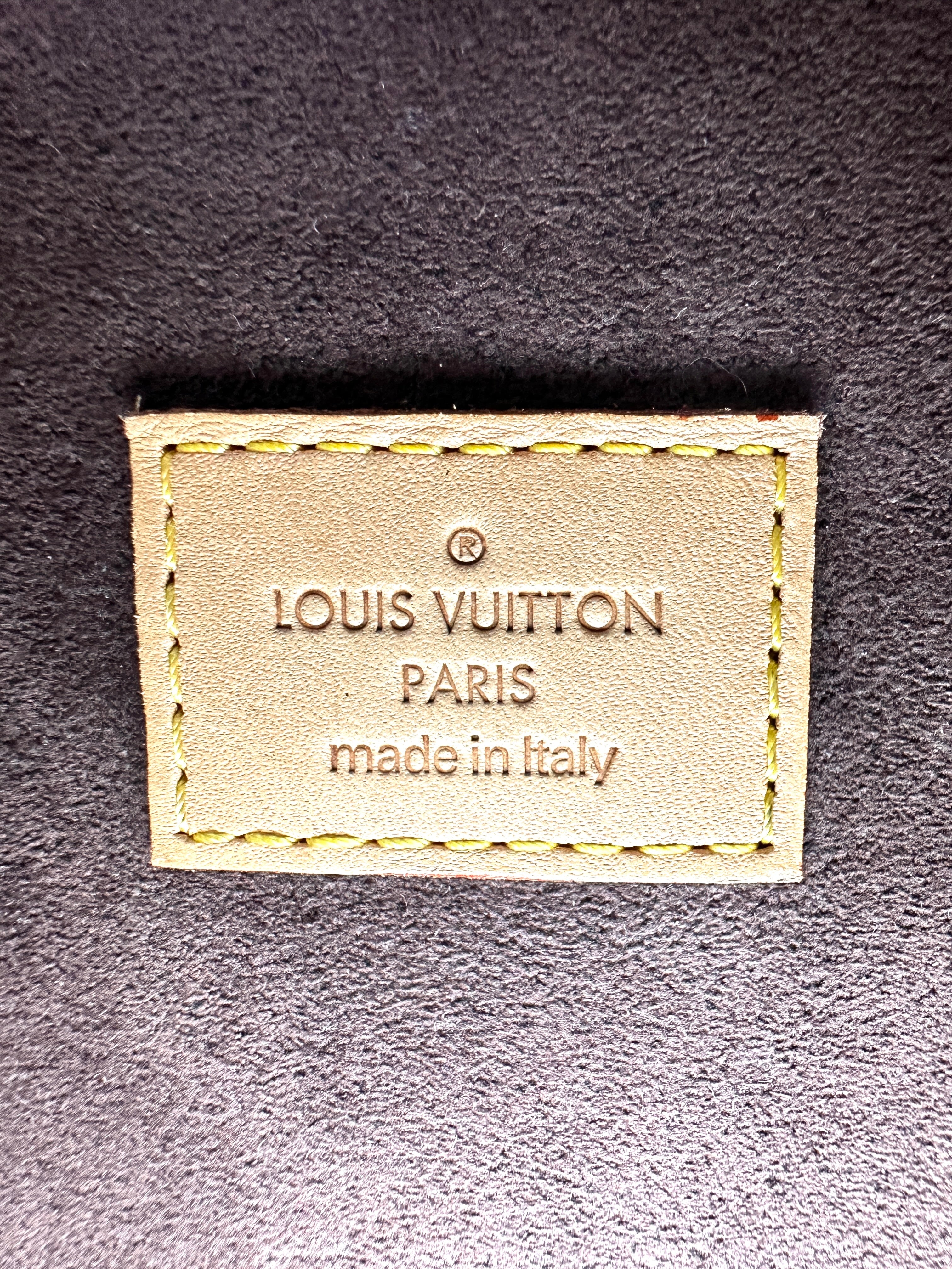 Louis Vuitton Monogram Canvas Pochette Metis LV2416