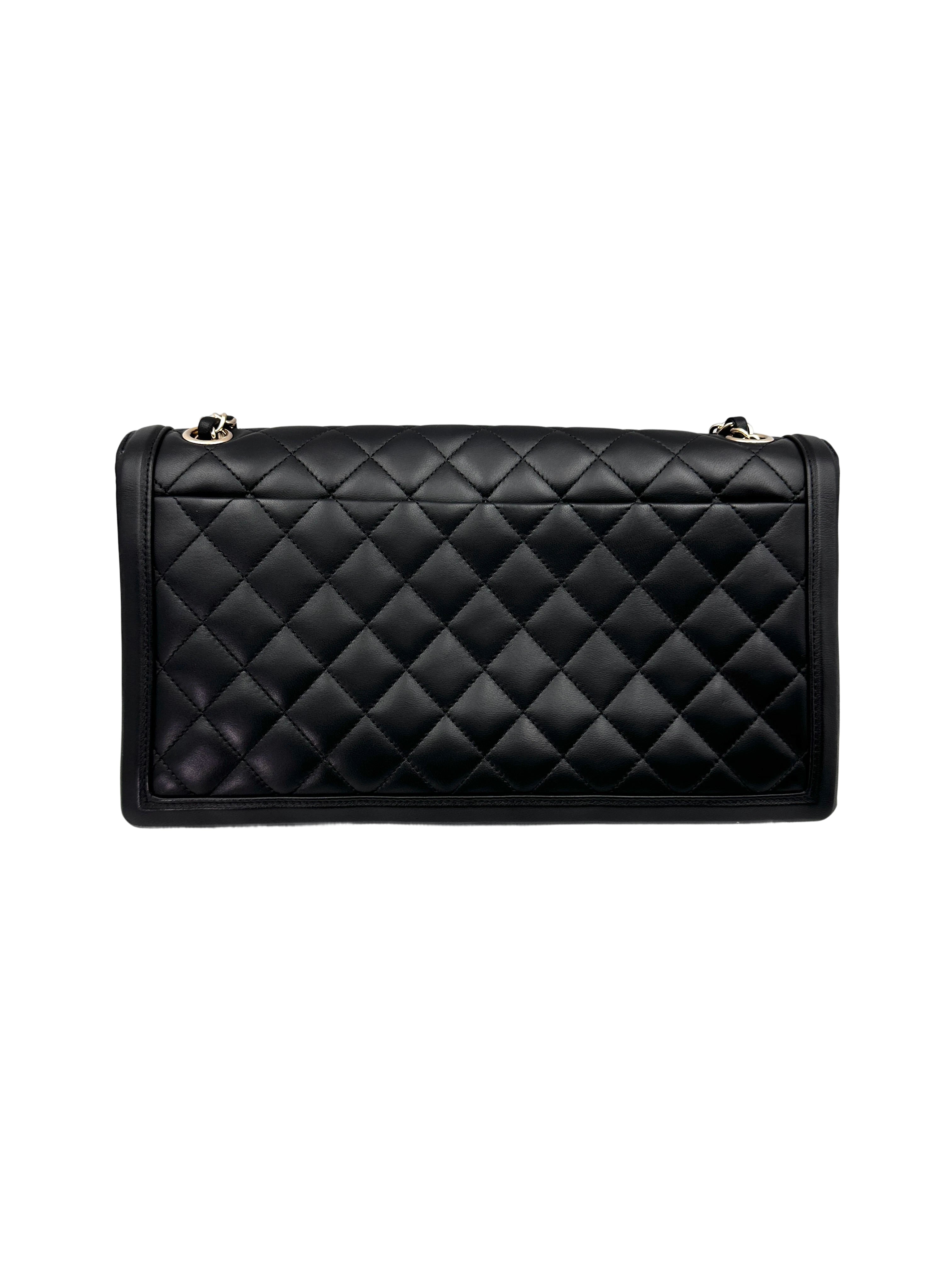 Chanel Classic Flap Black Quilted Lambskin Shoulder Bag(22***88) IRIS152