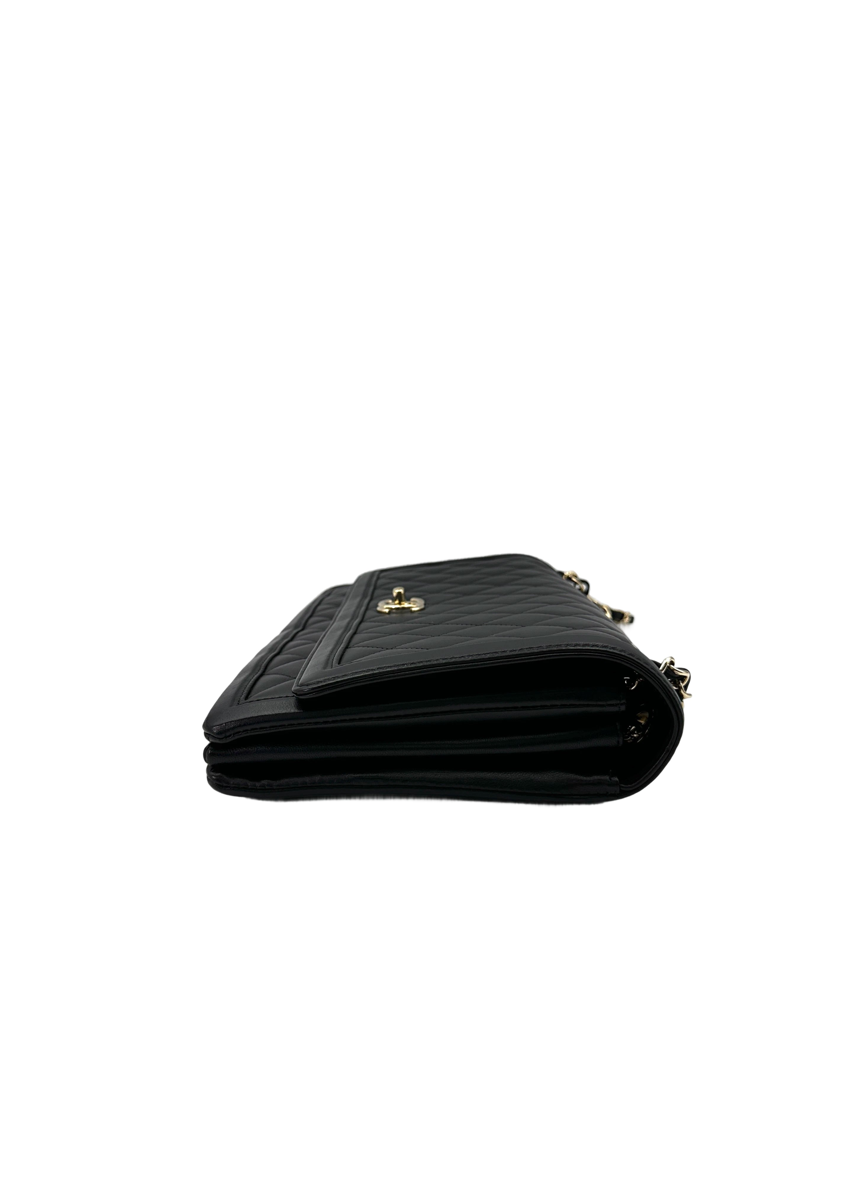 Chanel Classic Flap Black Quilted Lambskin Shoulder Bag(22***88) IRIS152