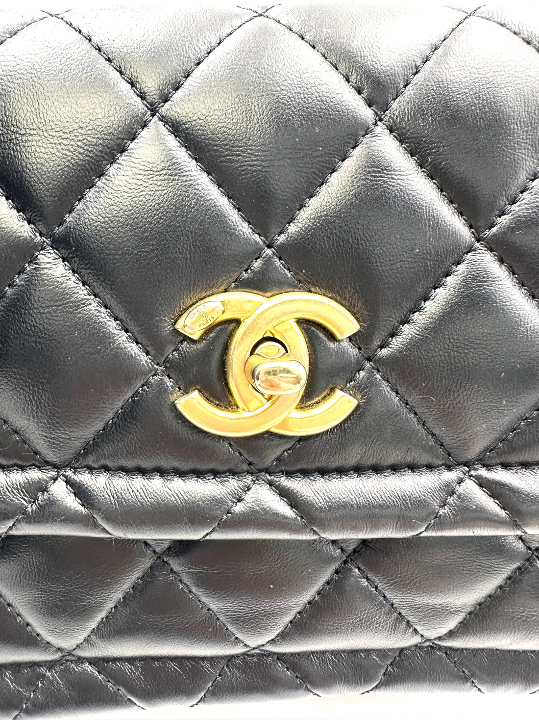 Chanel Black Shiny Quilted Lambskin Button On Top Flap Bag(30***36) IRIS149
