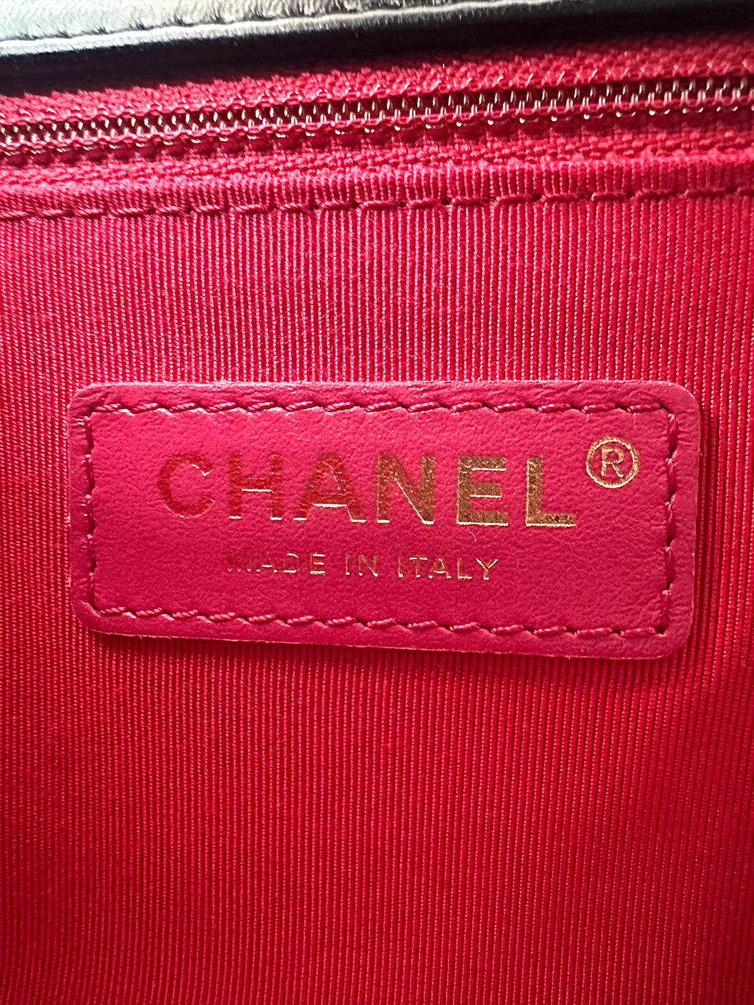 Chanel Black Shiny Quilted Lambskin Button On Top Flap Bag(30***36) IRIS149
