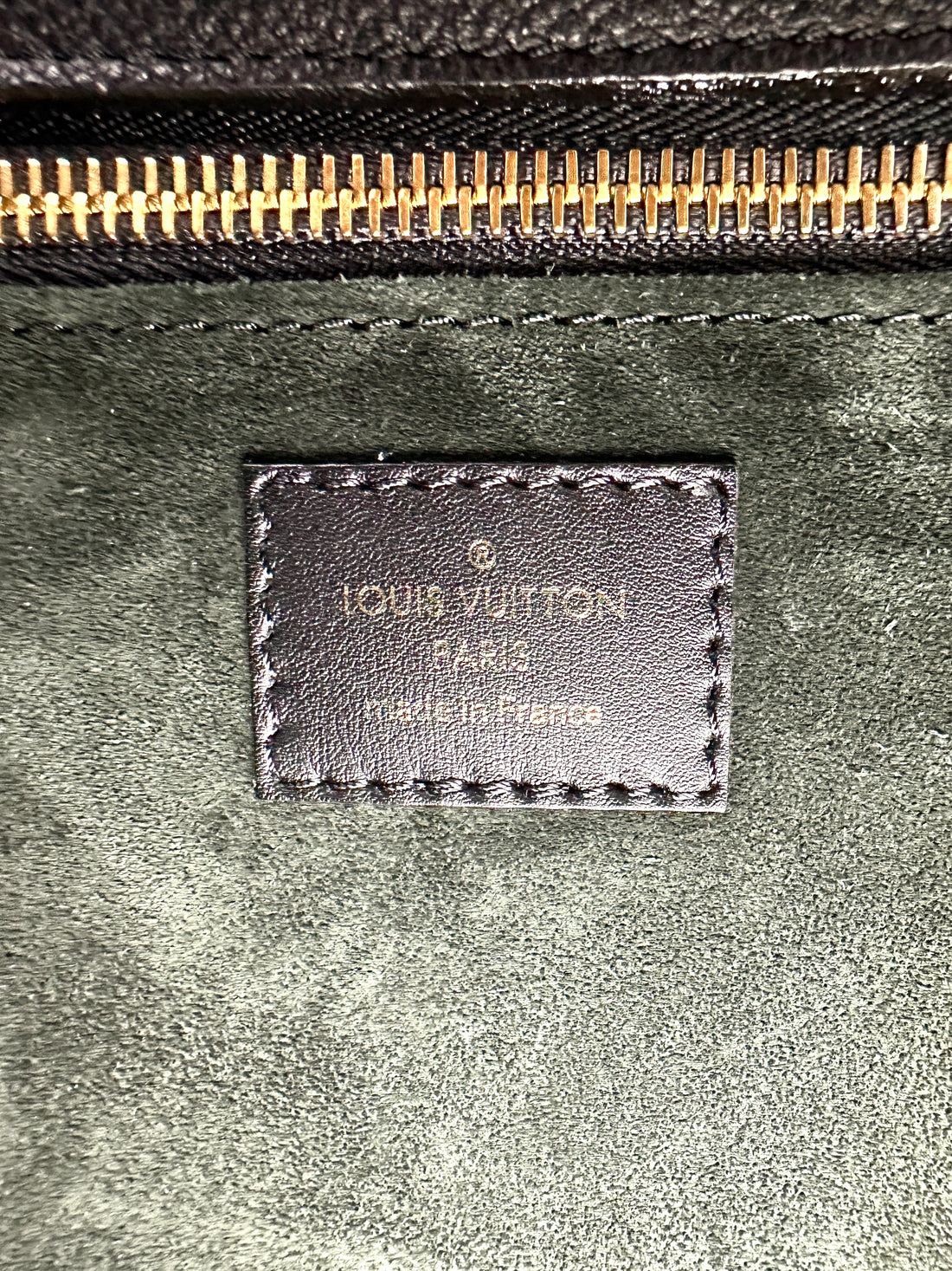 Louis Vuitton Black Veau Cachemire Monogram Tuffetage Handle Bag LV2417