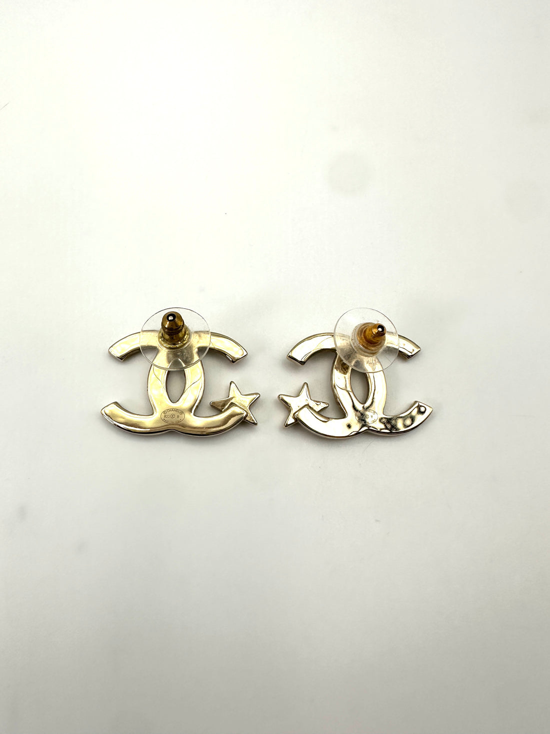 Chanel 23B Gold CC Logo Star Crystal Embellished Earrings CC1745