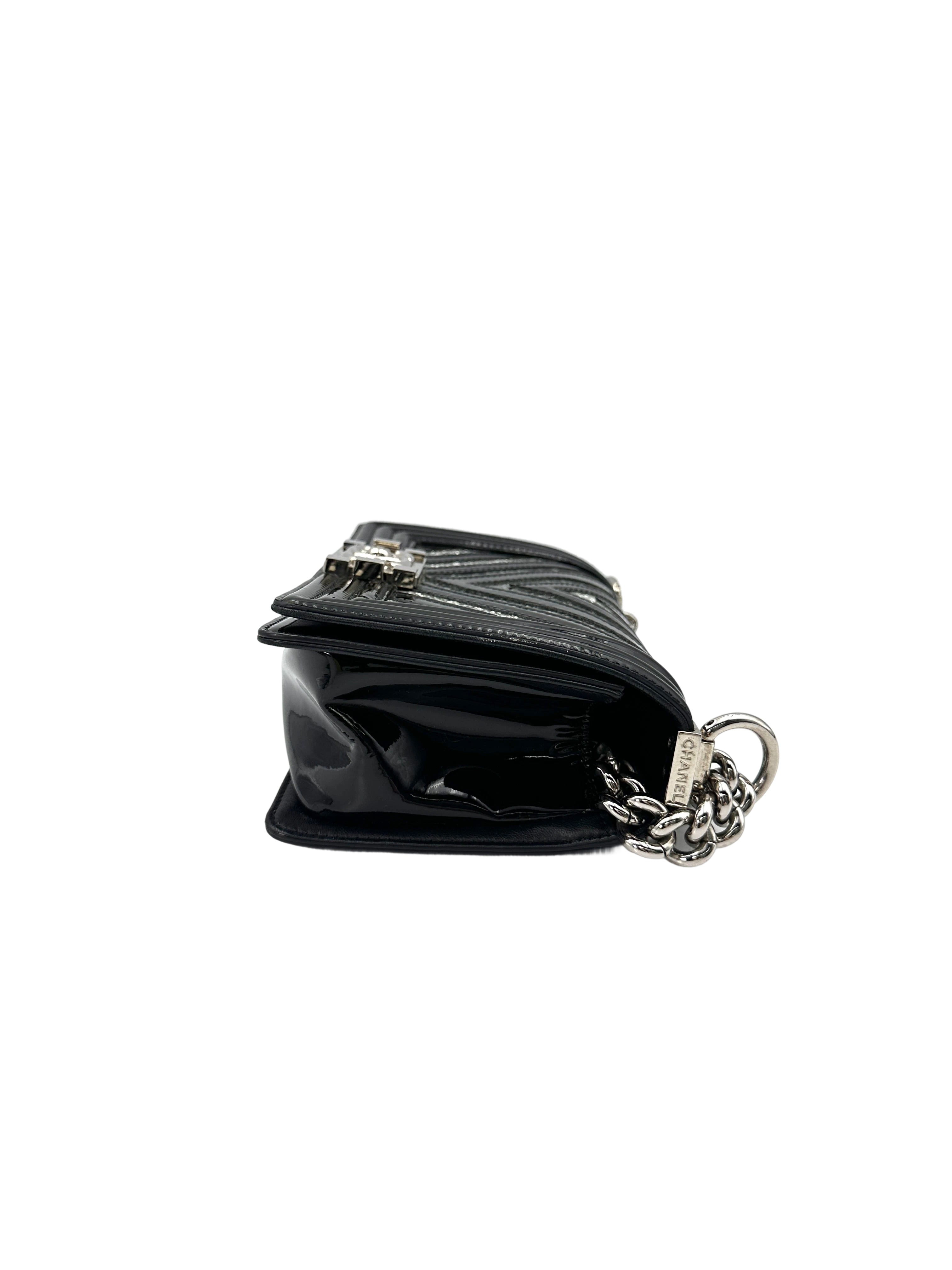Chanel LeBoy Black Patent Glitter PVC Chevron Quilted Small Size Flap Bag With Silver Buckle(24***98) CC1748