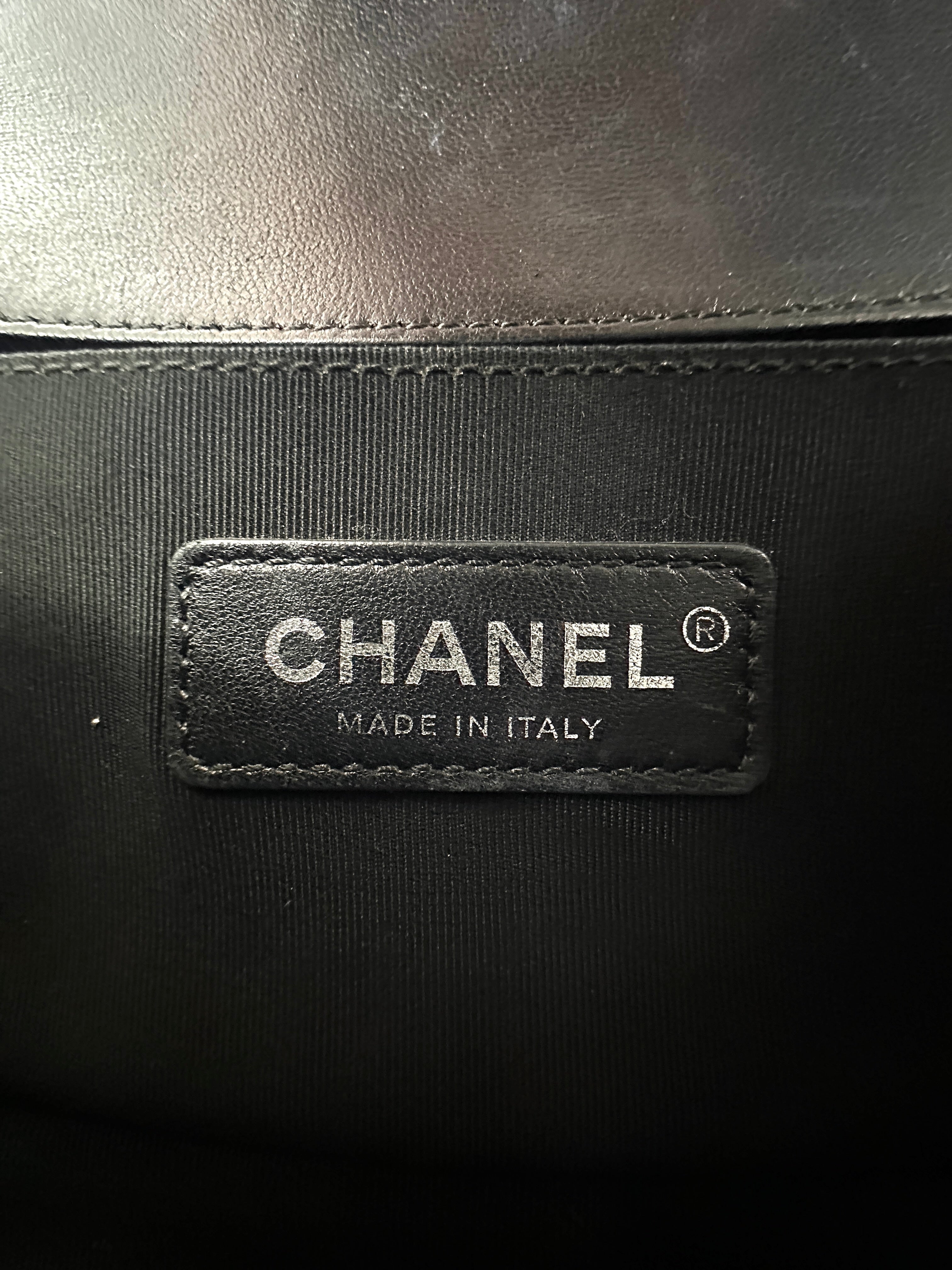 Chanel LeBoy Black Patent Glitter PVC Chevron Quilted Small Size Flap Bag With Silver Buckle(24***98) CC1748