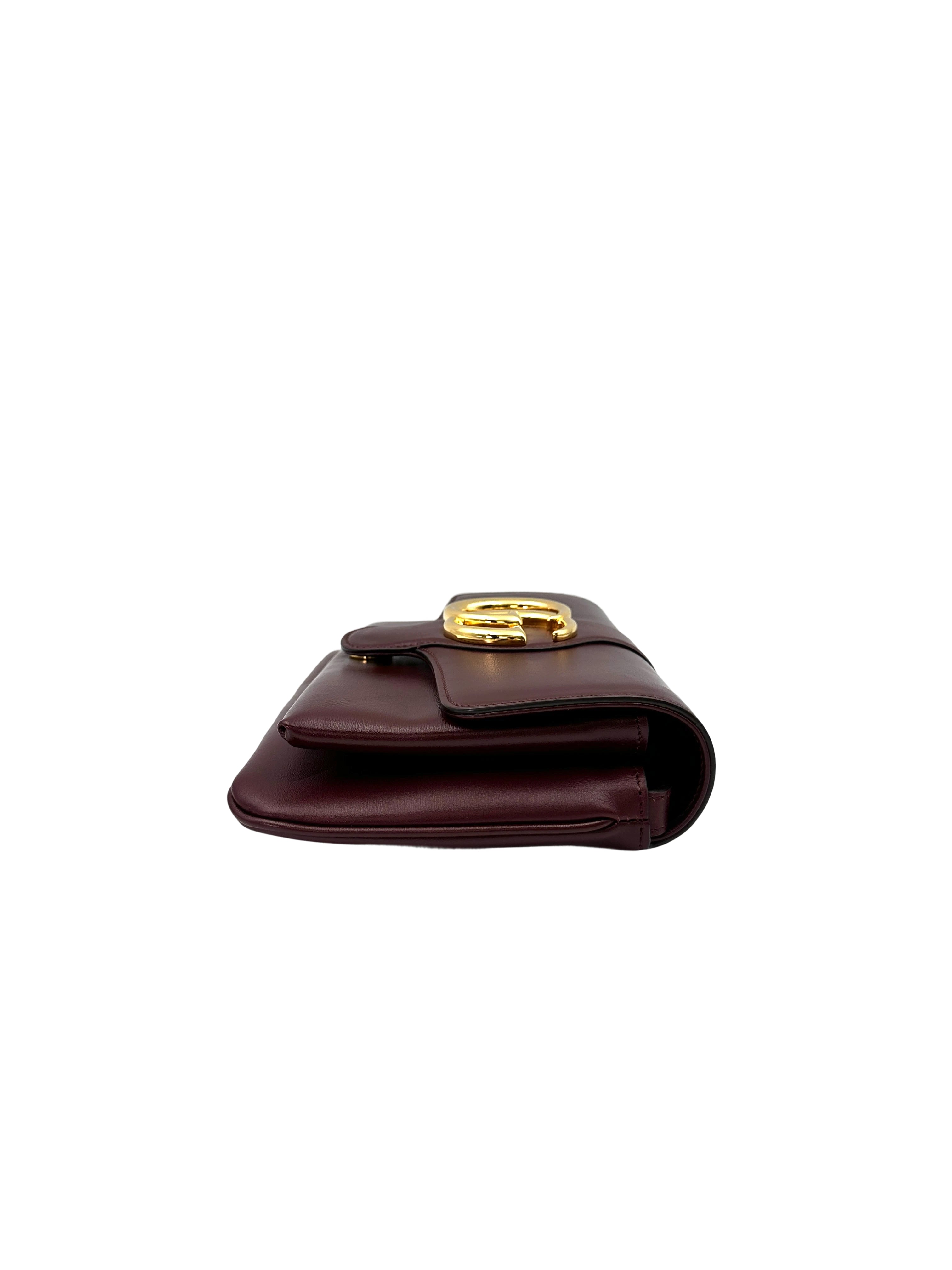 Gucci Arli Burgundy Leather Shoulder Bag With Gold Hardware GG840
