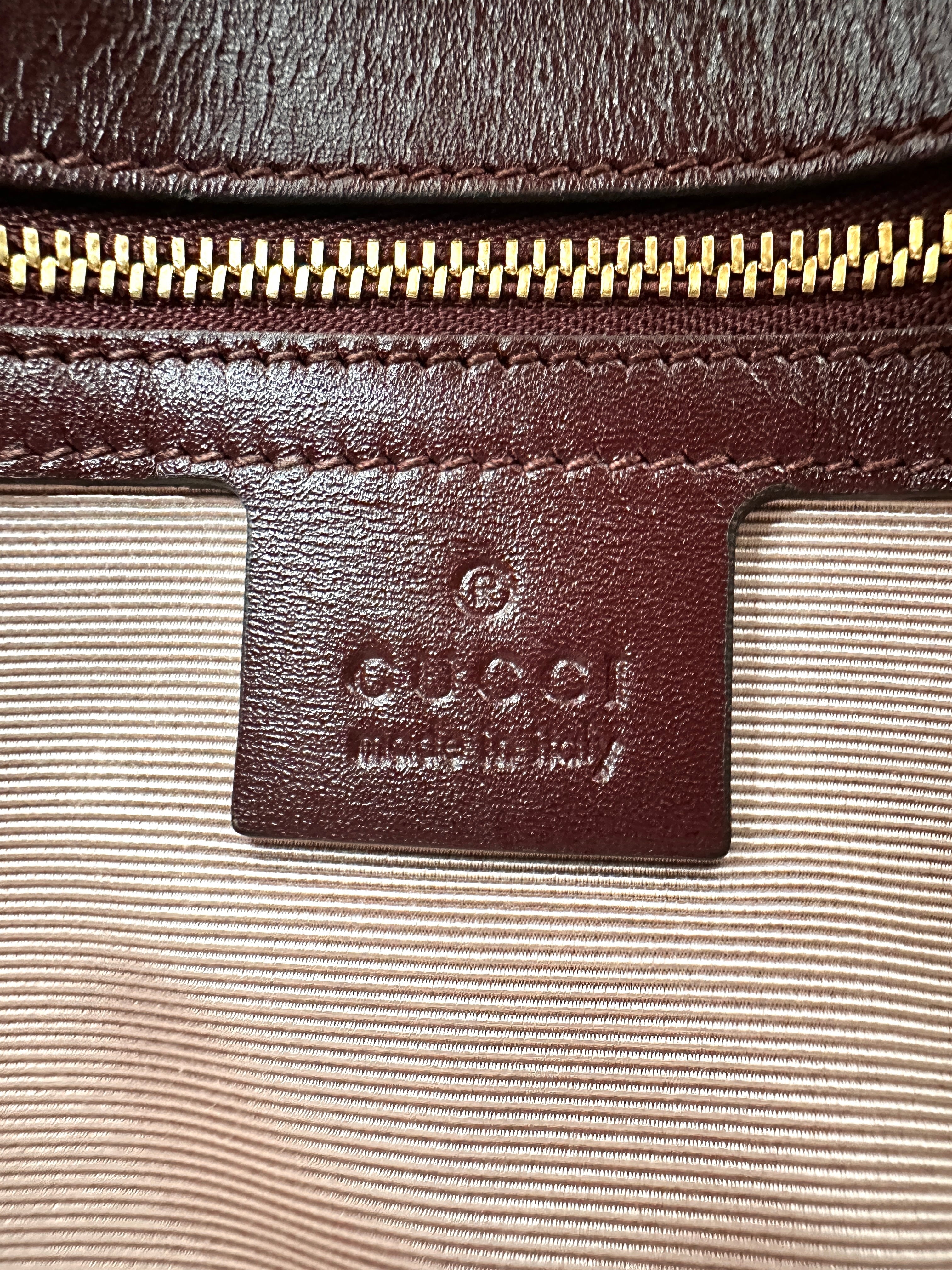 Gucci Arli Burgundy Leather Shoulder Bag With Gold Hardware GG840