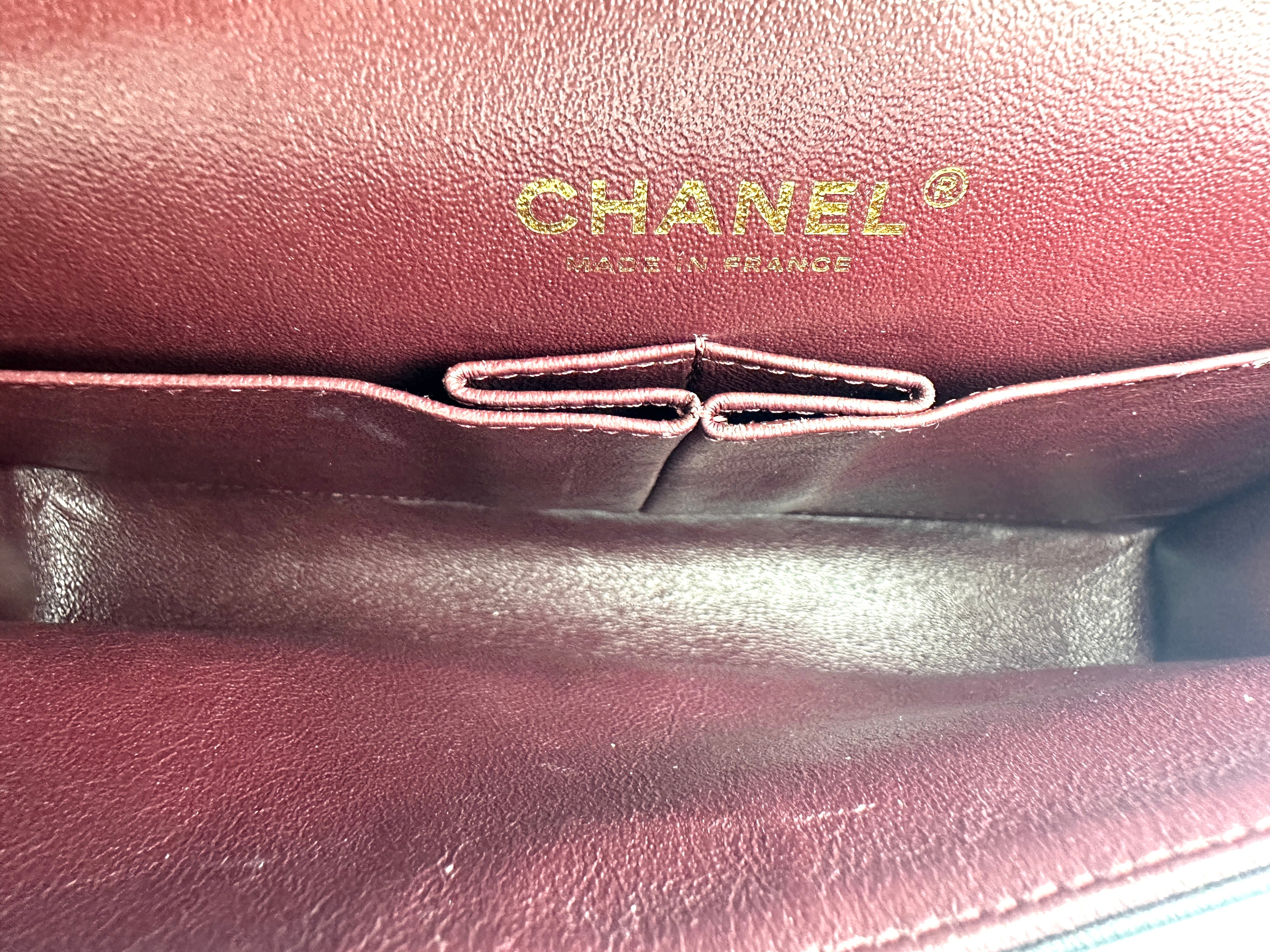 Chanel Classic Flap Black Quilted Lambskin Medium Size Shoulder Bag(25***88) CC1750