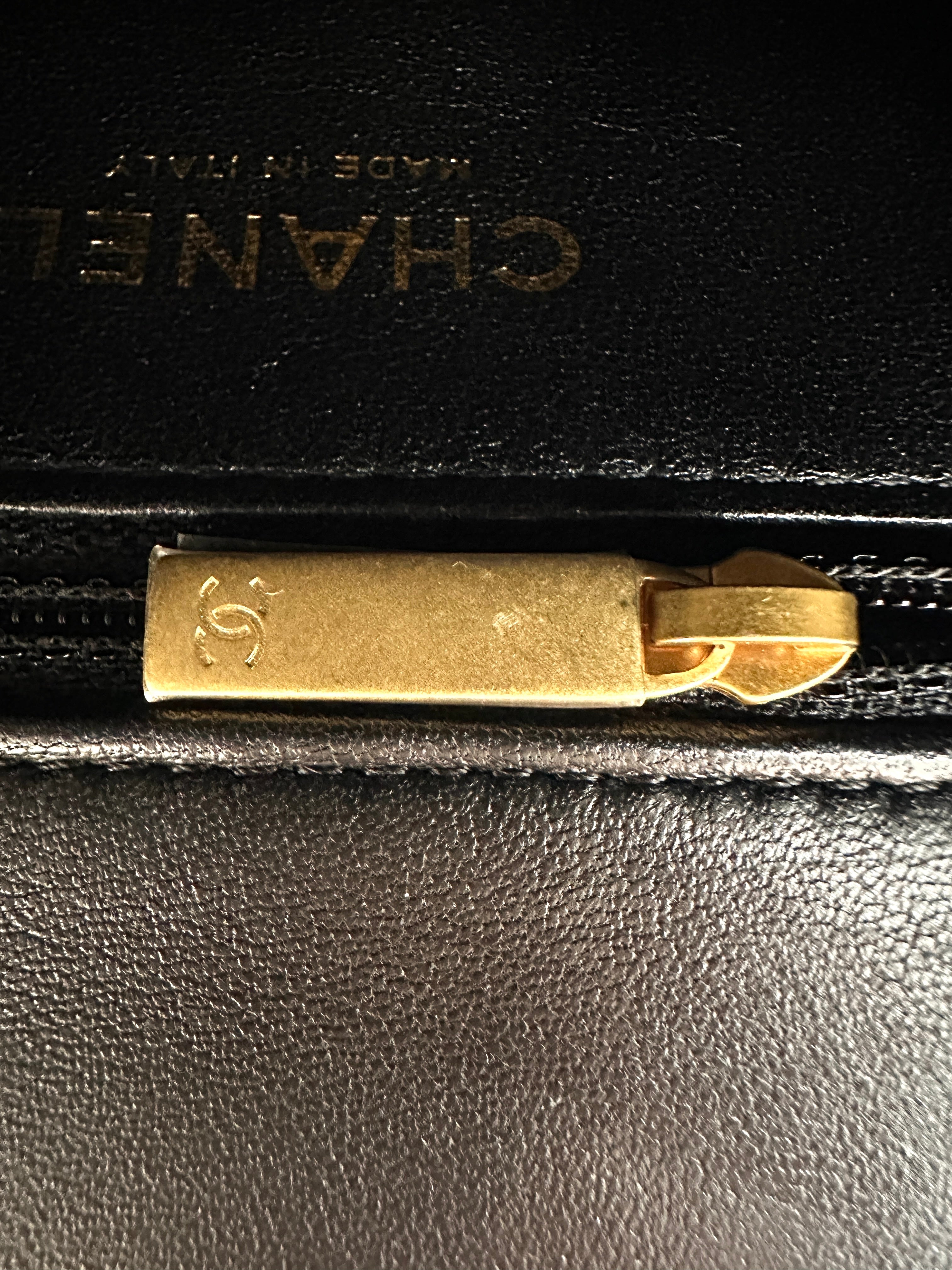 Chanel 22B Black Quilted Leather Mini Flap Bag With Heart Gold Ball Charm(XA****7A) CC1751