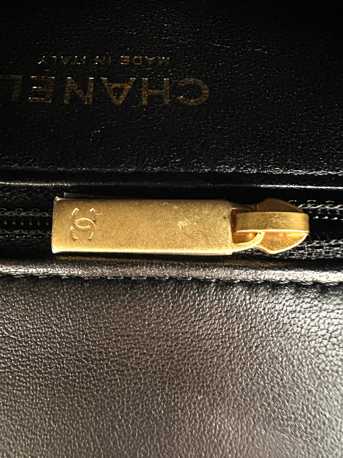 Chanel 22B Black Quilted Leather Mini Flap Bag With Heart Gold Ball Charm(XA****7A) CC1751
