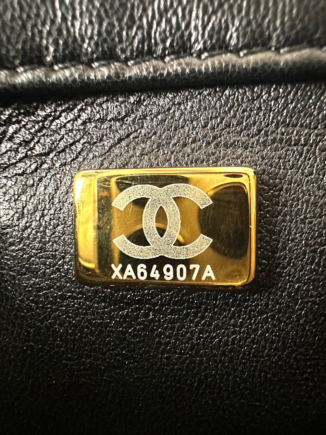 Chanel 22B Black Quilted Leather Mini Flap Bag With Heart Gold Ball Charm(XA****7A) CC1751