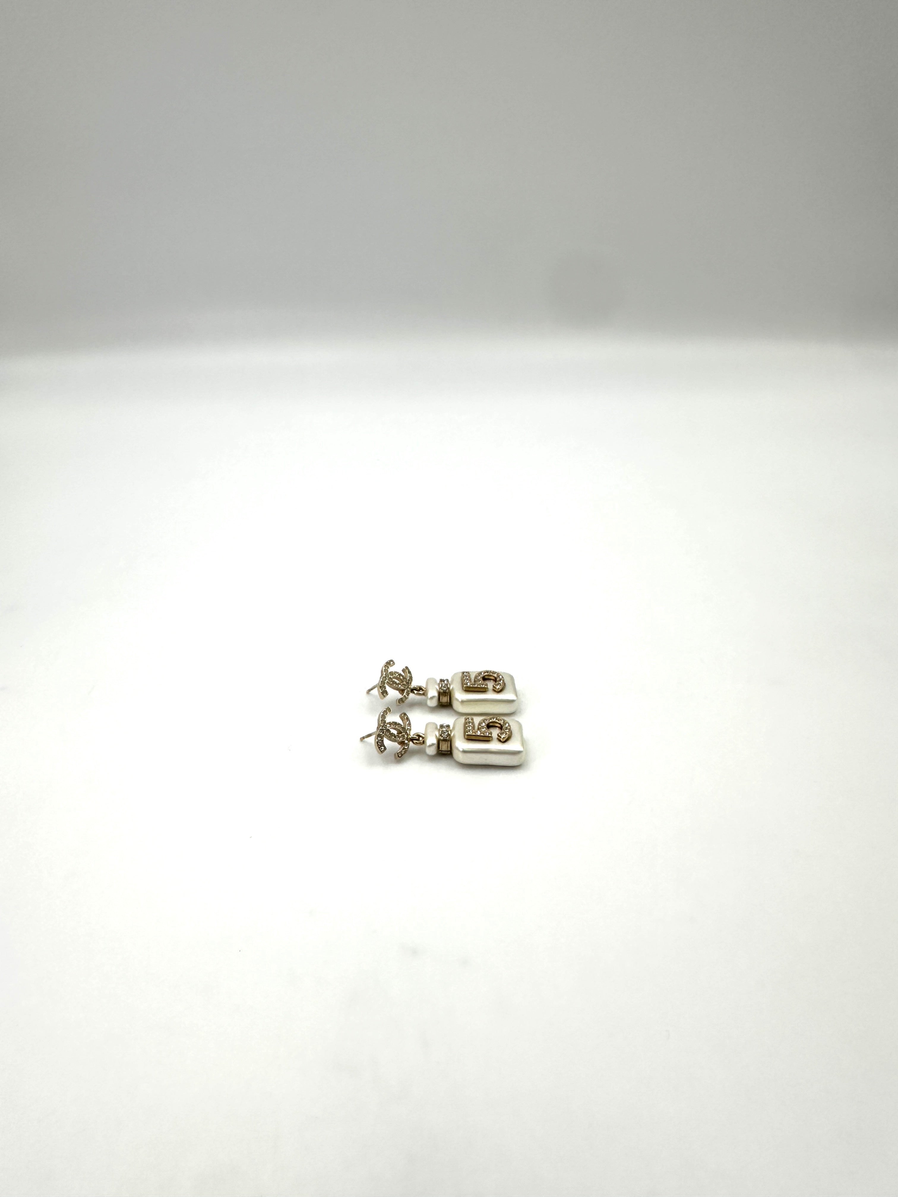Chanel 22S Crystal CC Logo White No.5 Perfume Bottle Drop Earrings CC1755