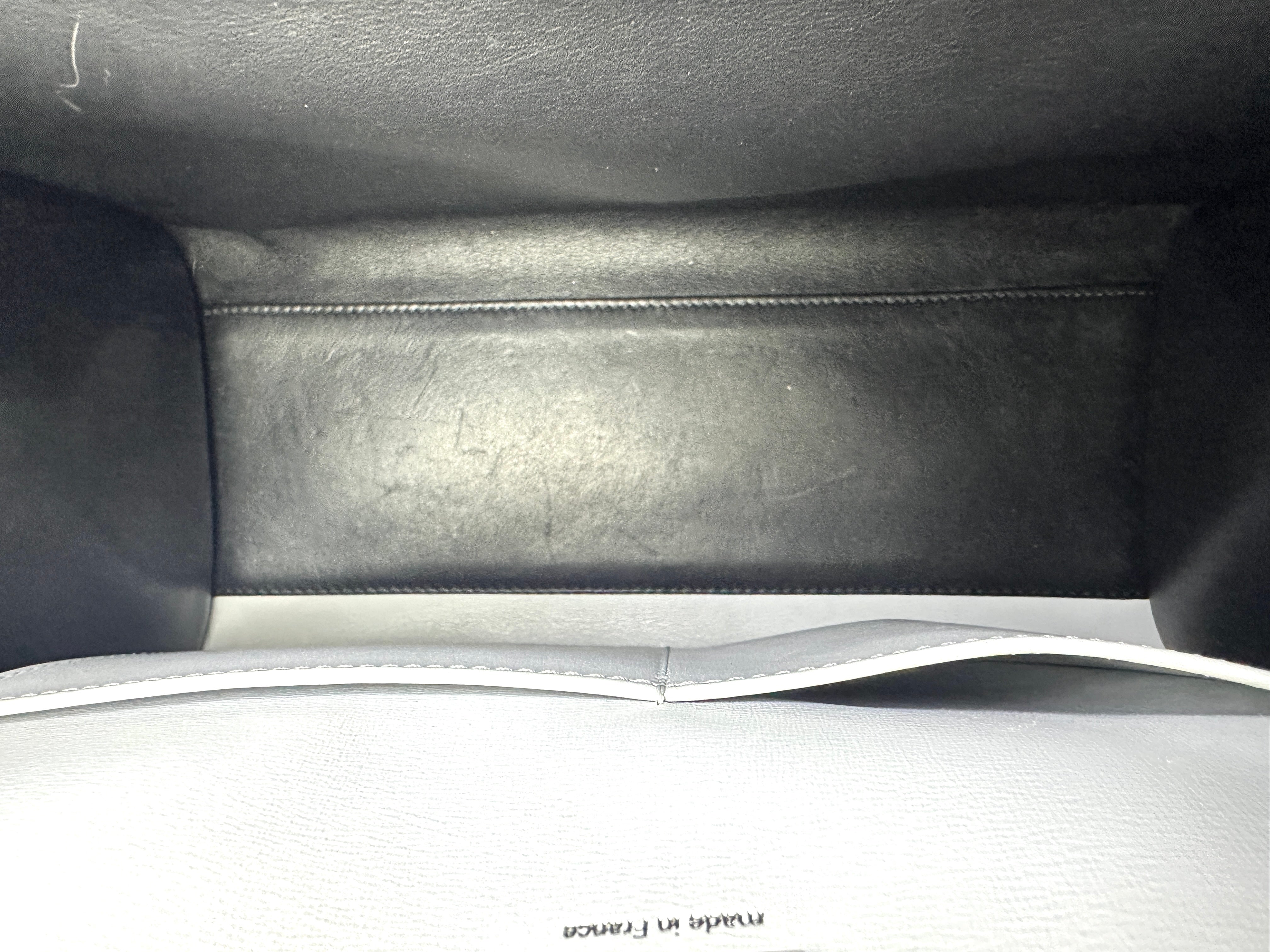 Louis Vuitton City Steamer Black/White Grained Leather Handle Bag LV2419