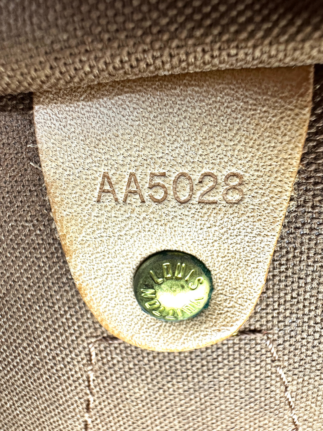 Louis Vuitton x Stephen Sprouse Speedy30 Monogram Graffiti Handle Bag LV2420