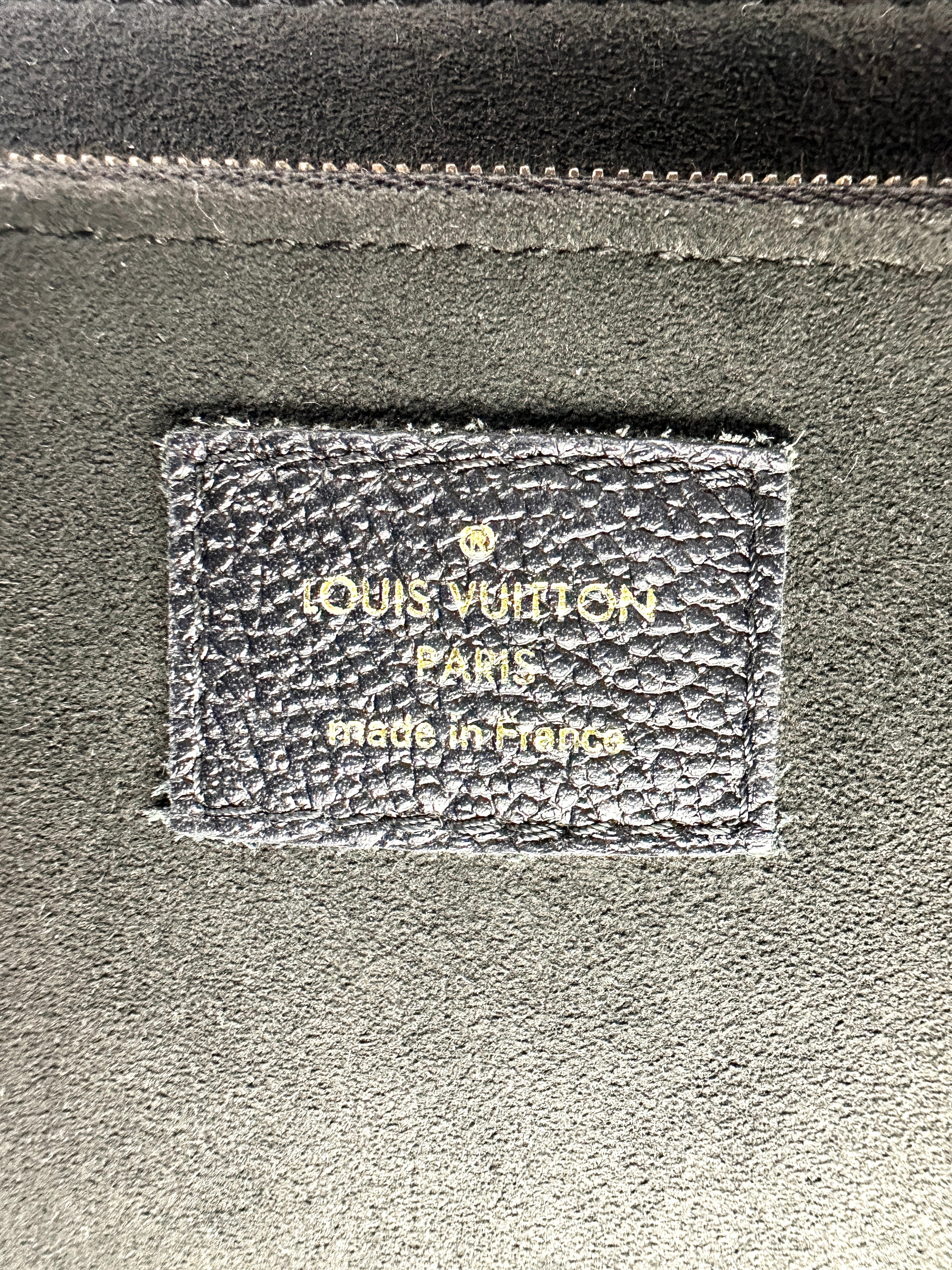Louis Vuitton Vavin Black Monogram Empreinte Leather Shoulder Bag LV2422