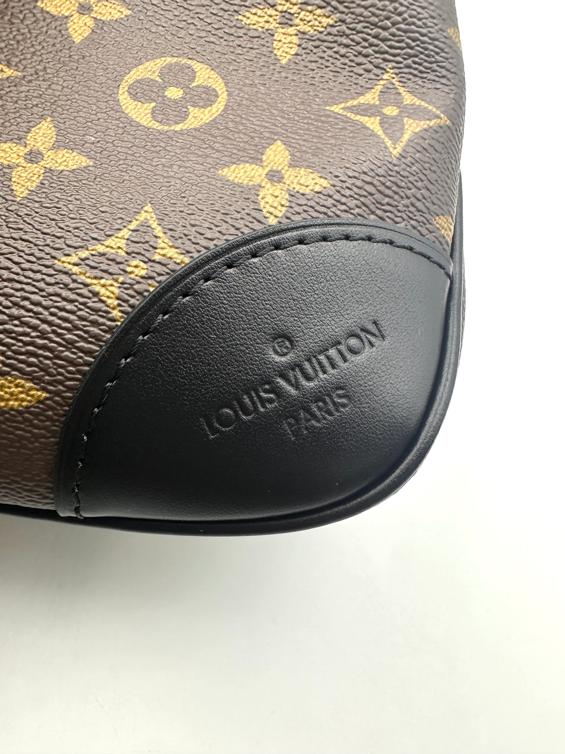 Louis Vuitton Bunlogne Monogram Canvas Shoulder Bag With Black Cowhide Leather Trim LVF260413