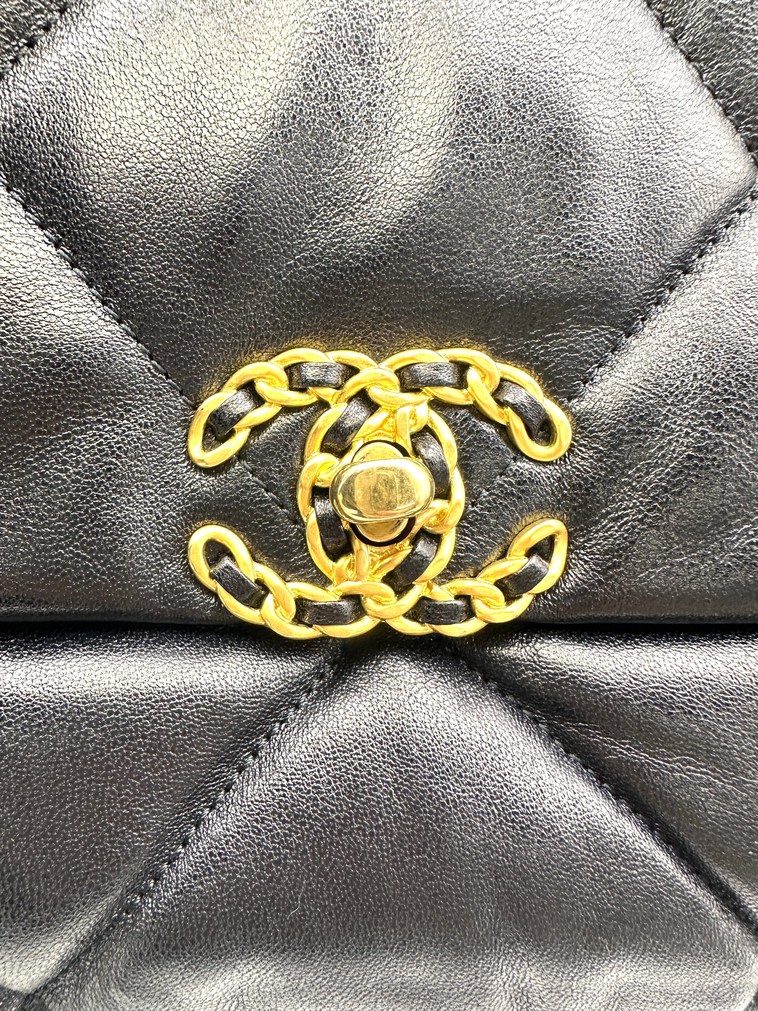 Chanel 19Bag Black Quilted Leather Max Flap Bag With Gold Hardware(29***43) IRIS160