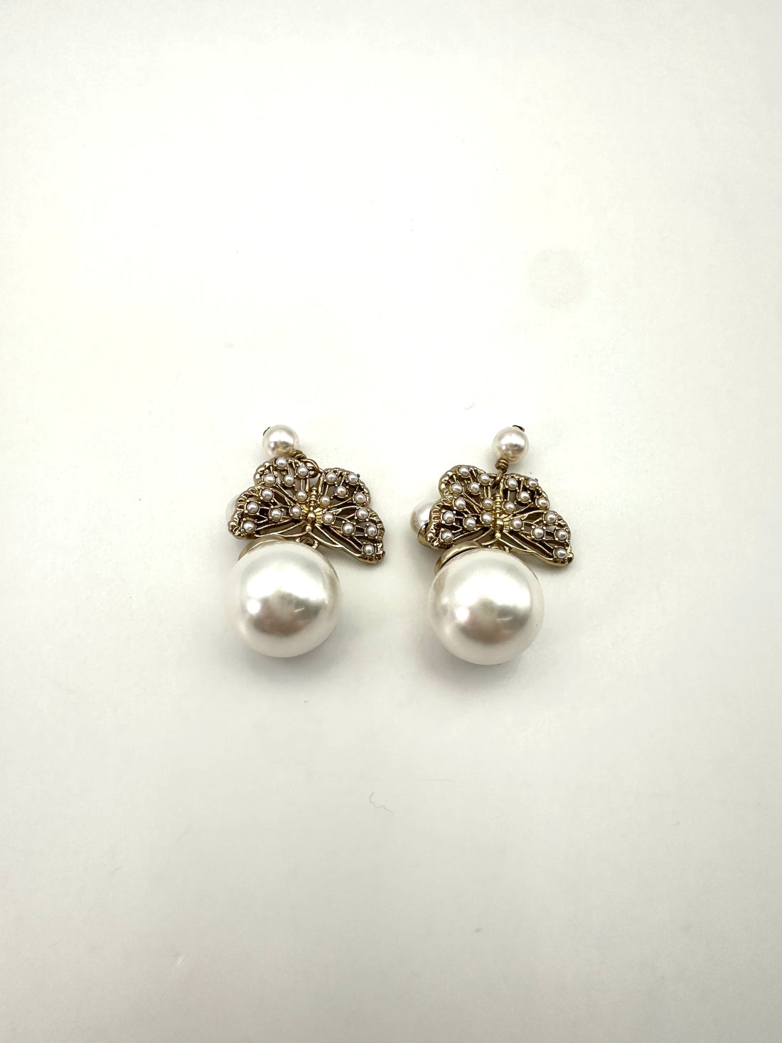 Dior Tribales Butterfly Earrings With White Resin Pearls