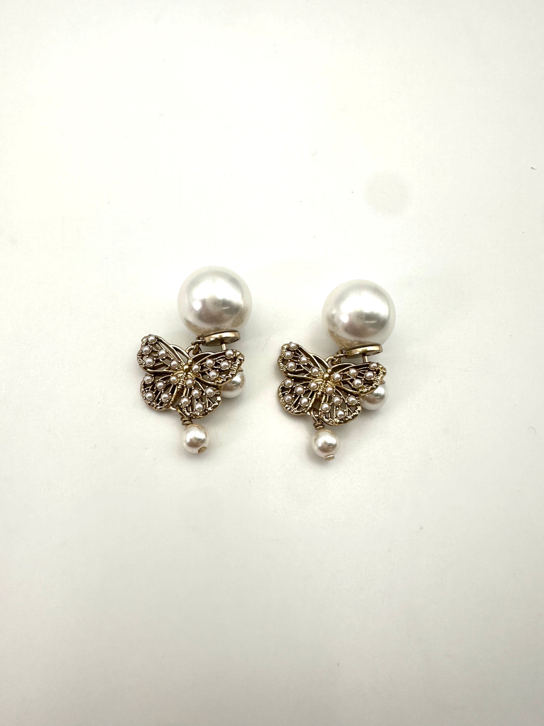 Dior Tribales Butterfly Earrings With White Resin Pearls