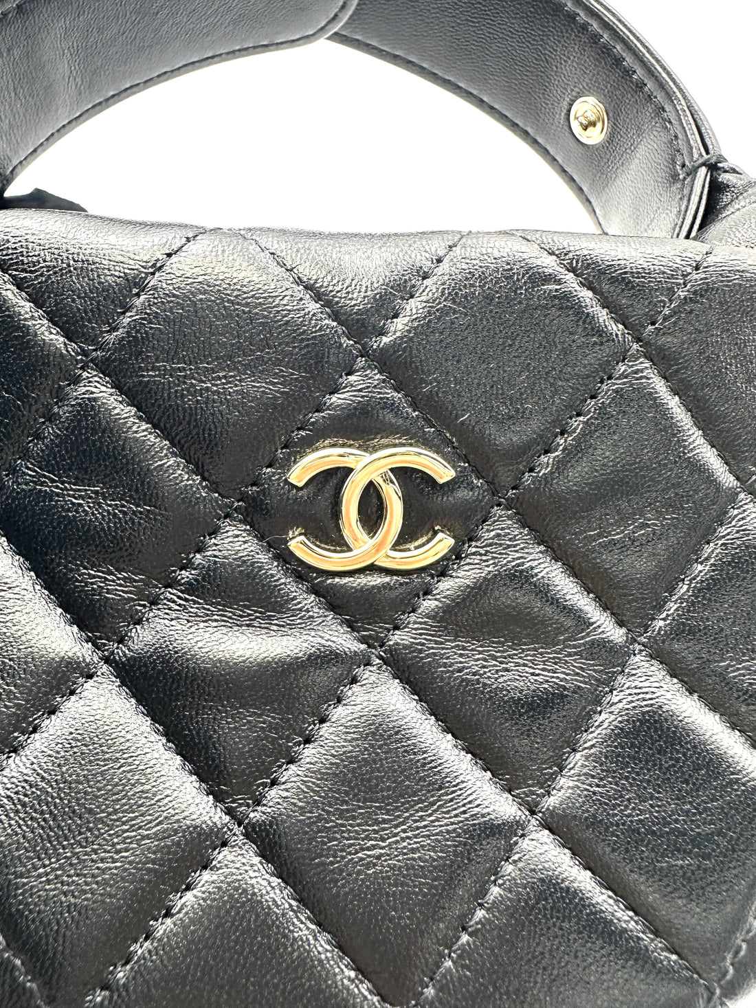 Chanel 23C Black Quilted Leather Chain Around Hobo Bag(T3***K8) CC1767