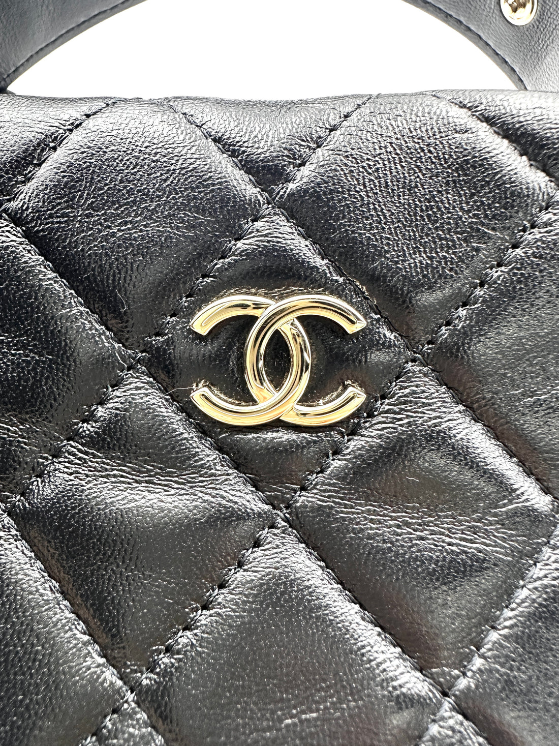 Chanel 23C Black Quilted Leather Chain Around Hobo Bag(T3***K8) CC1767