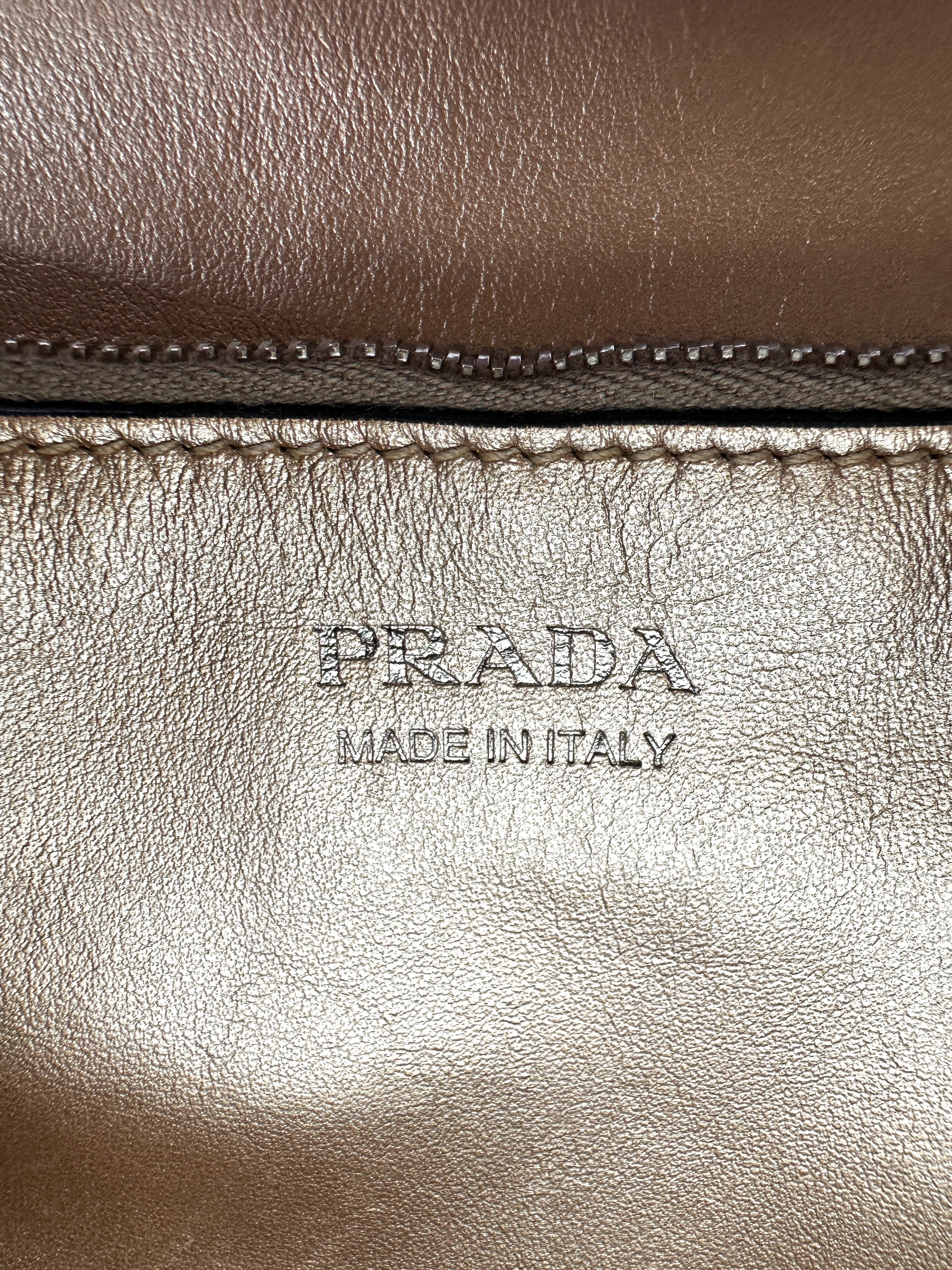 Prada Monochrome Beige Saffiano Leather Handle Bag PR263