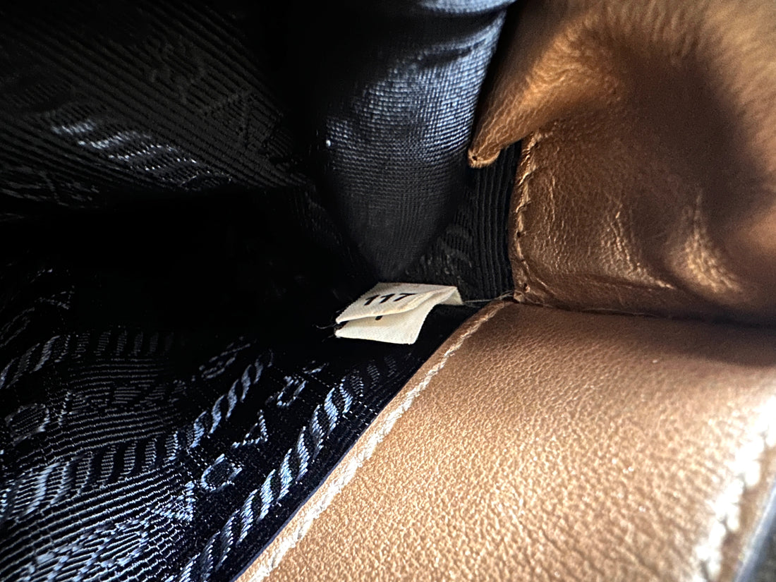 Prada Monochrome Beige Saffiano Leather Handle Bag PR263