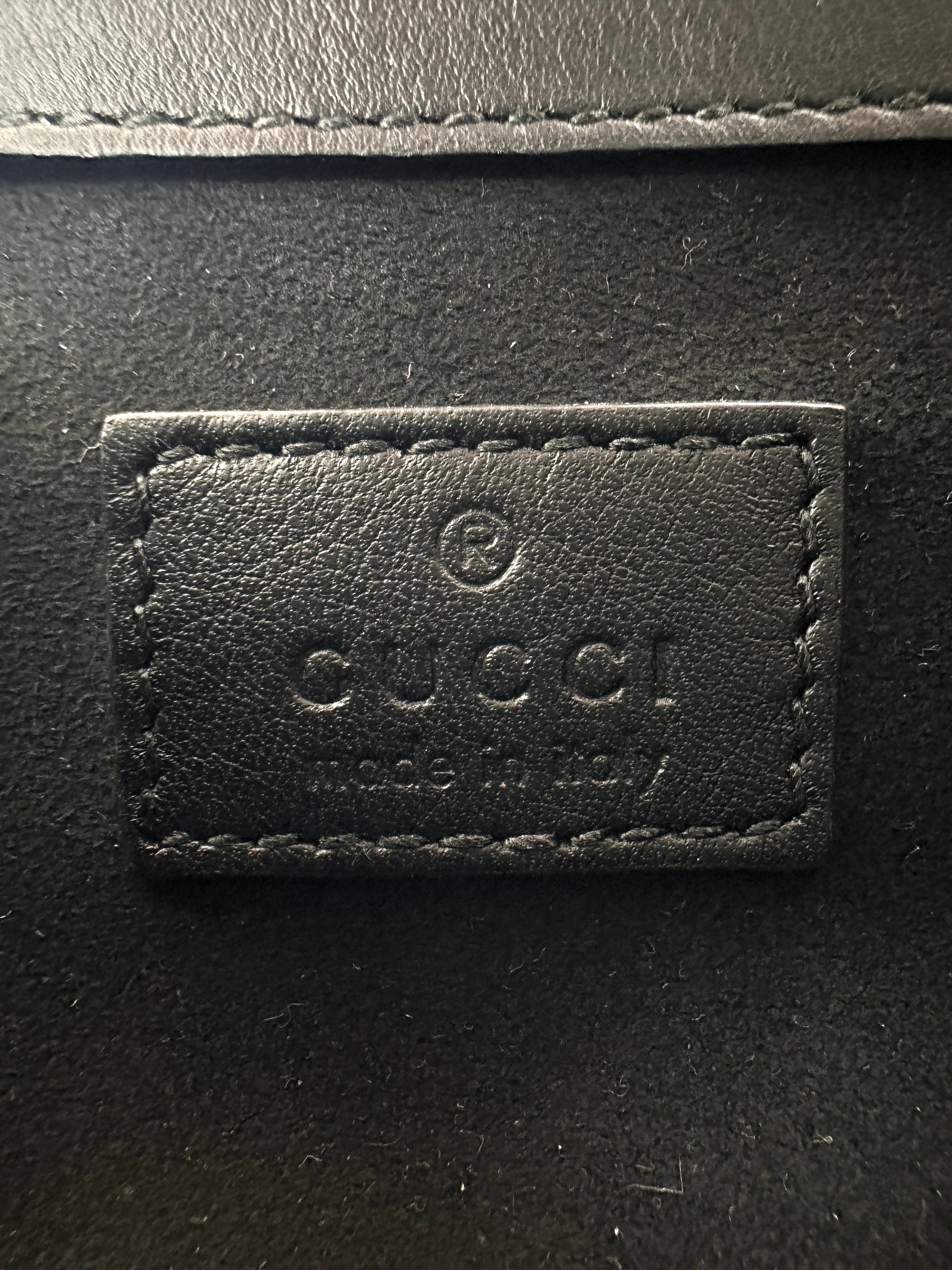 Gucci GG Marmont Black Chevron Patent Matelasse Leather Shoulder Bag GG842