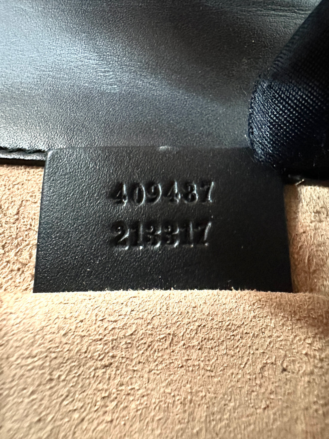 Gucci Padlock GG Guccissima Black Leather Shoulder Bag IRIS161
