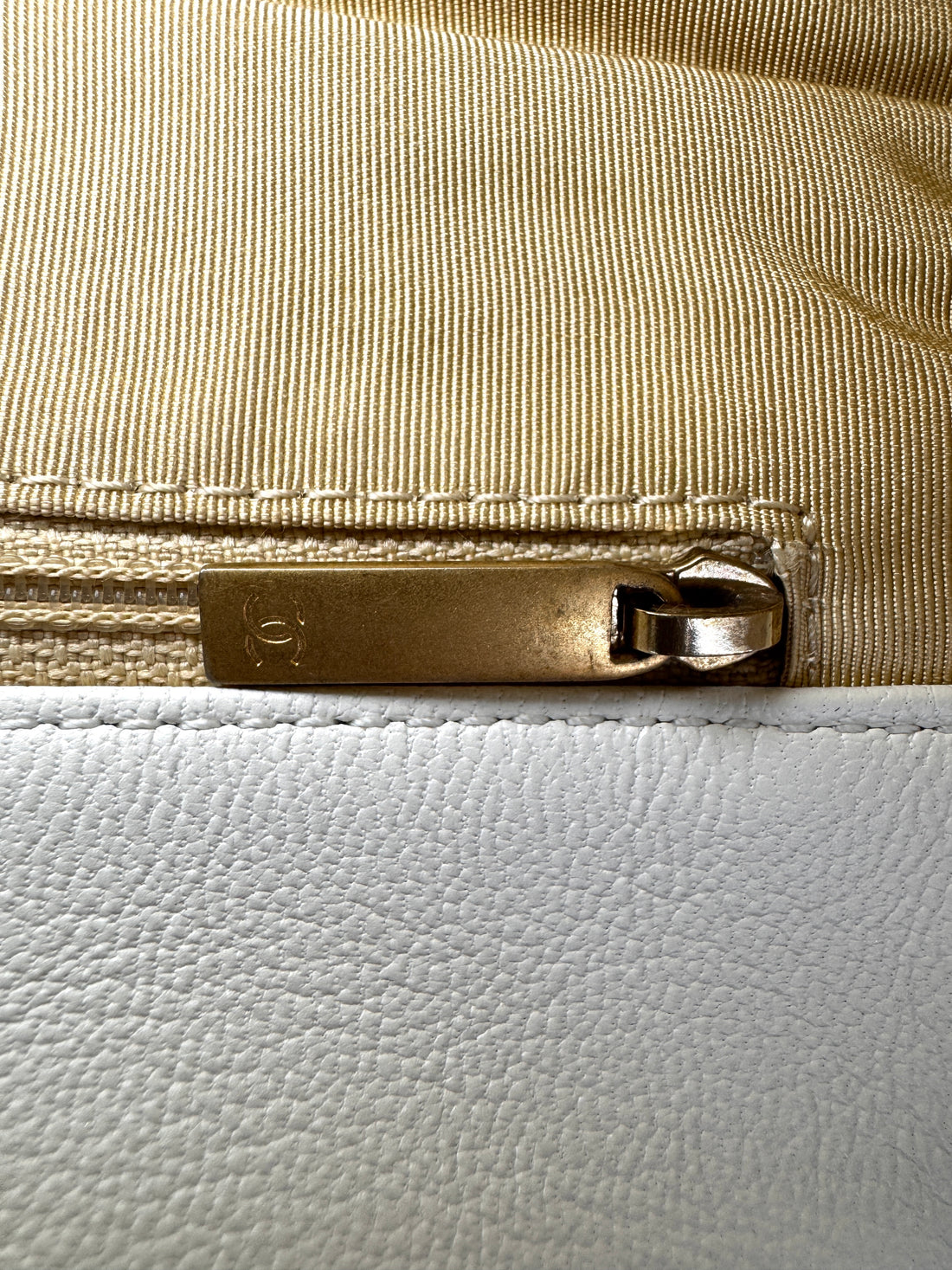 Chanel 21C 19Bag White Quilted Lambskin Flap Bag With Gold Hardware(30***17) CC1774