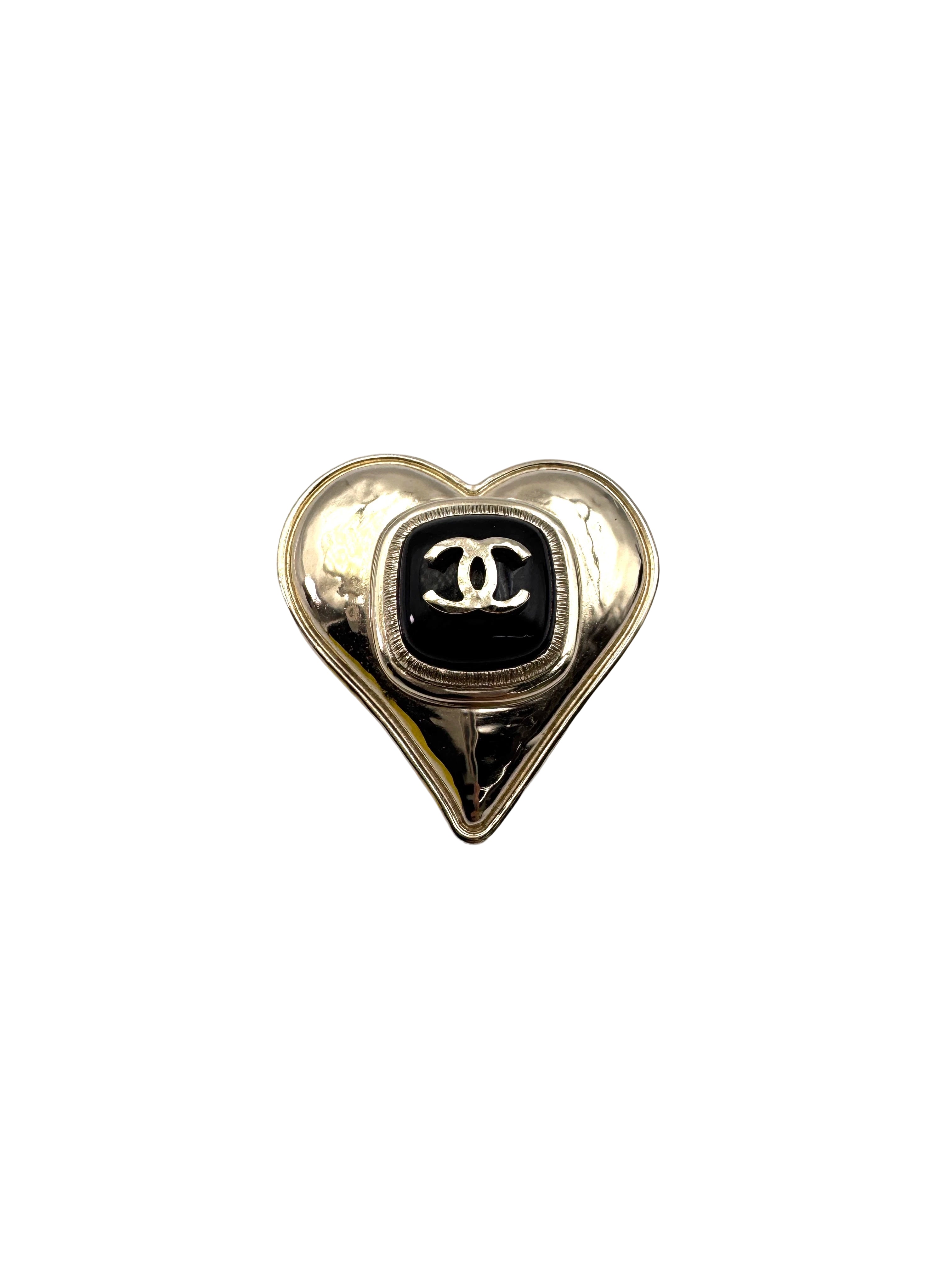 Chanel 21K Black/Gold Metal CC Heart Brooch CC1772