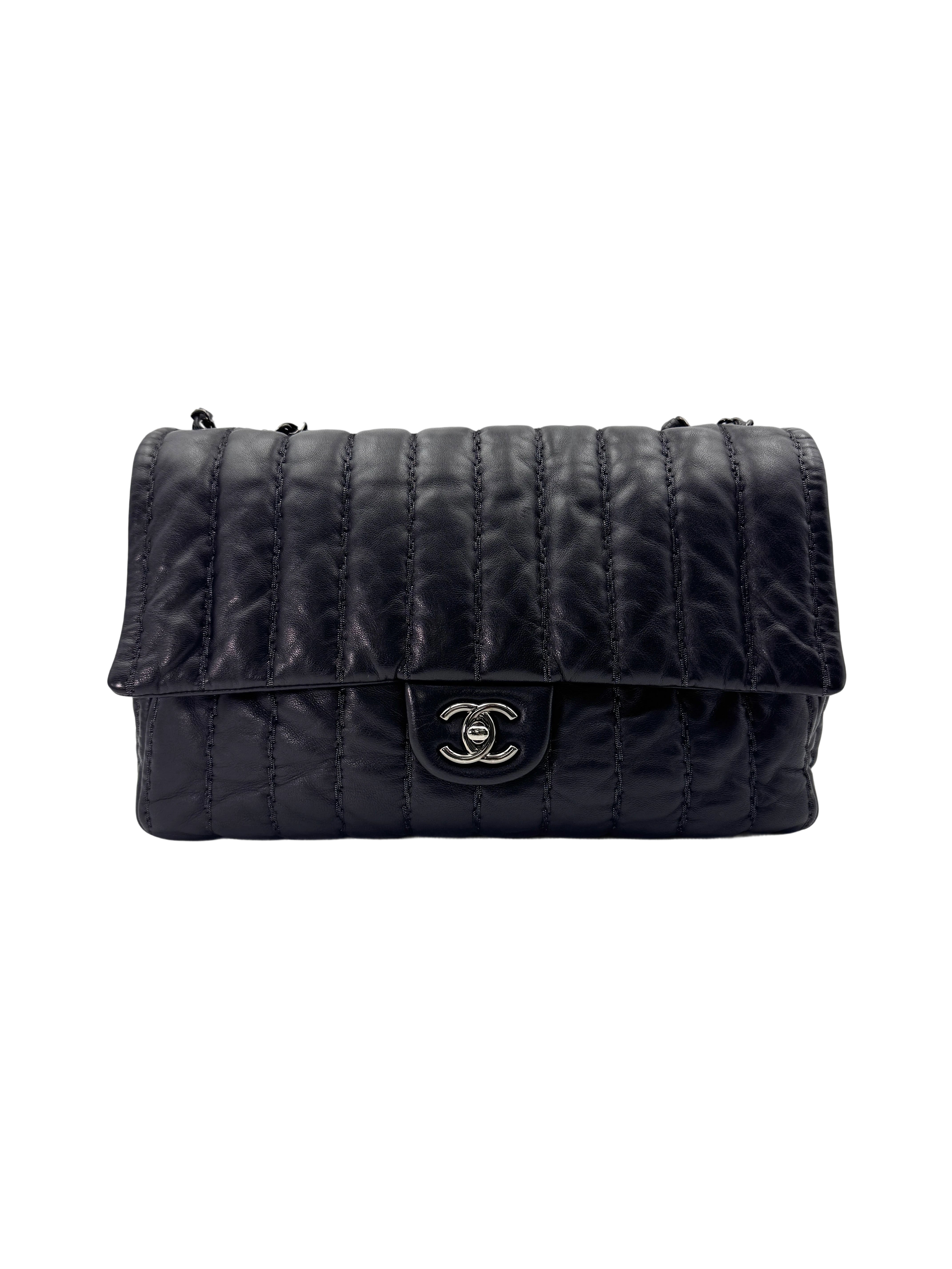 Chanel Vertical Stitch Black Quilted Leather Flap Bag(15***02) IRIS163