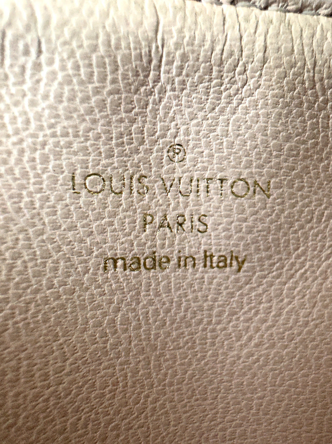 Louis Vuitton Coussin BB Milky Way White Monogram Embossed Puffy Leather Shoulder Bag IRIS146