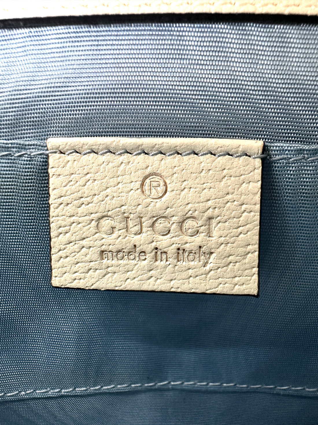 Gucci Padlock Bee Star White Leather Small Size Chain Bag GG846