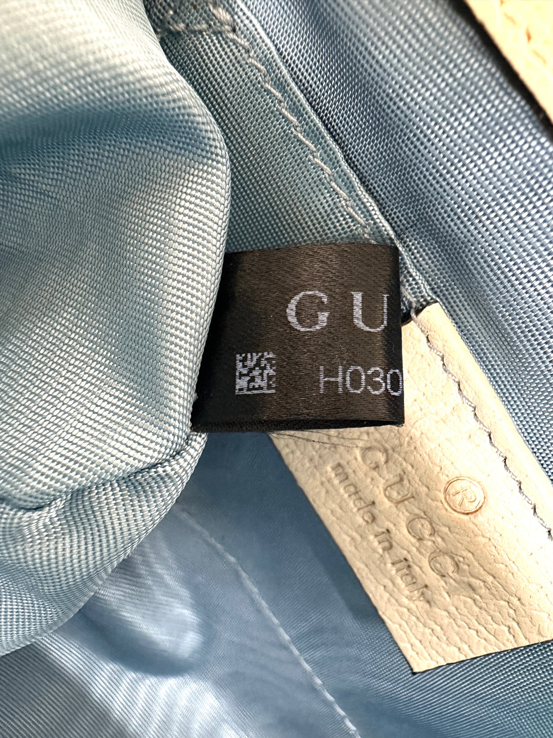 Gucci Padlock Bee Star White Leather Small Size Chain Bag GG846