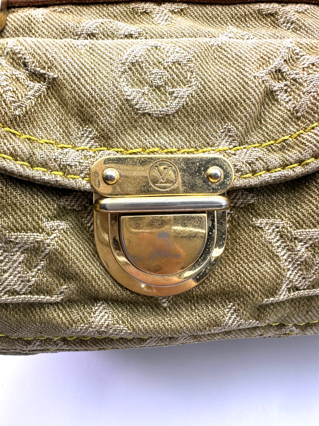 Louis Vuitton Boston Green Monogram Denim Handle Bag LV2431