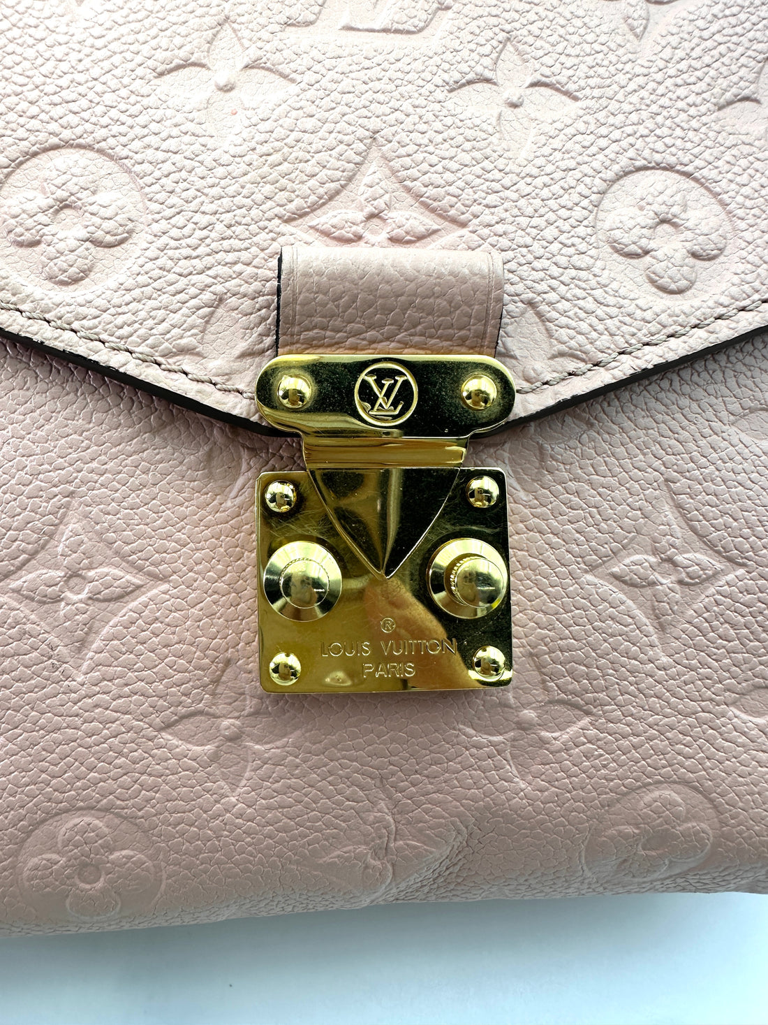 Louis Vuitton Pink Monogram Empreinte Canvas Pochette Metis LV2433