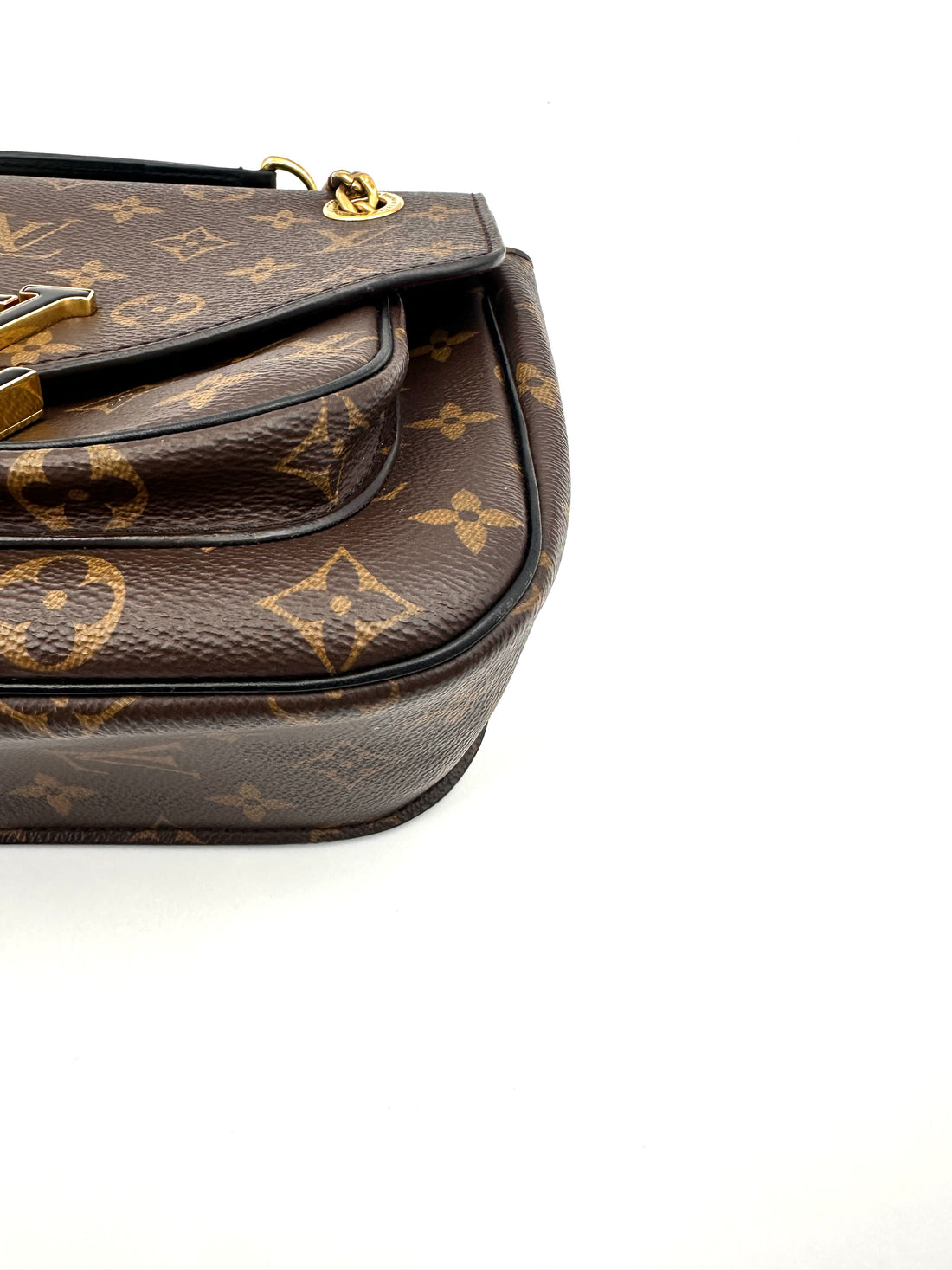 Louis Vuitton Passy Monogram Canvas Chain Bag LV2434