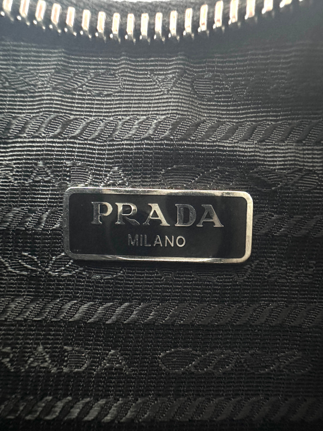 Prada Re-Edition 2005 White/Black Sequin Shoulder Bag PR265