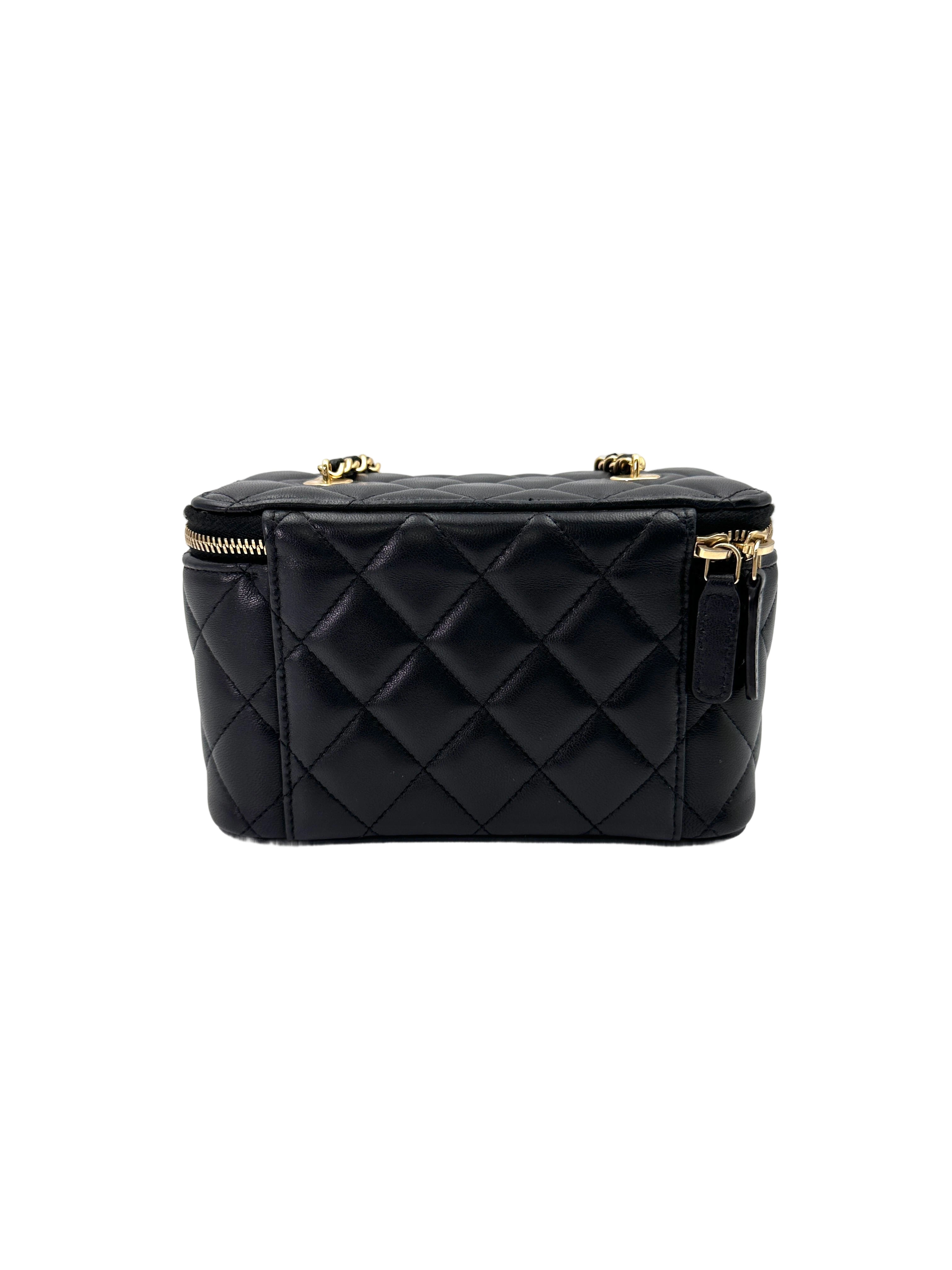 Chanel Casino Black Quilted Lambskin Vanity Case(K8***G7) IRIS169