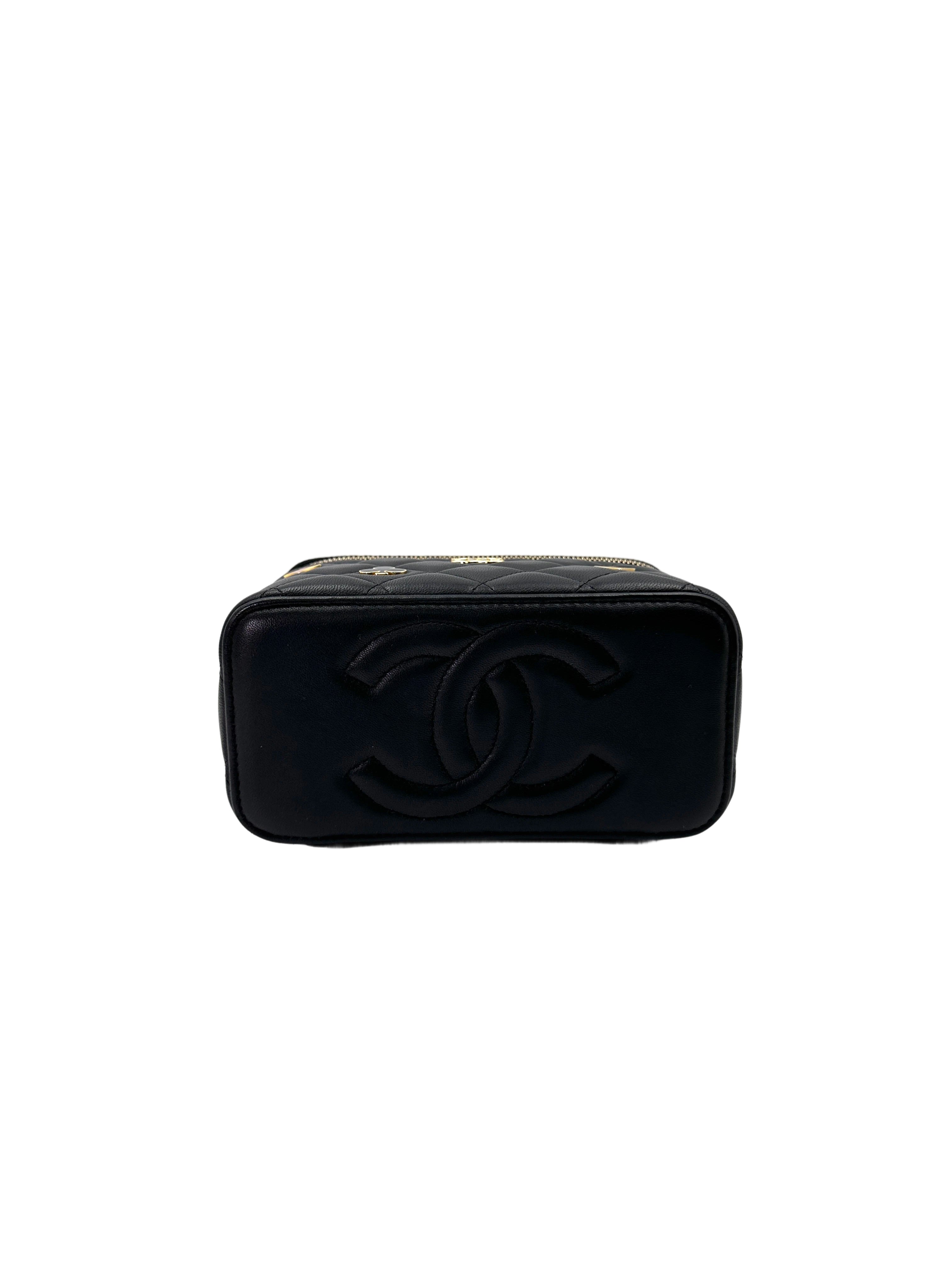 Chanel Casino Black Quilted Lambskin Vanity Case(K8***G7) IRIS169